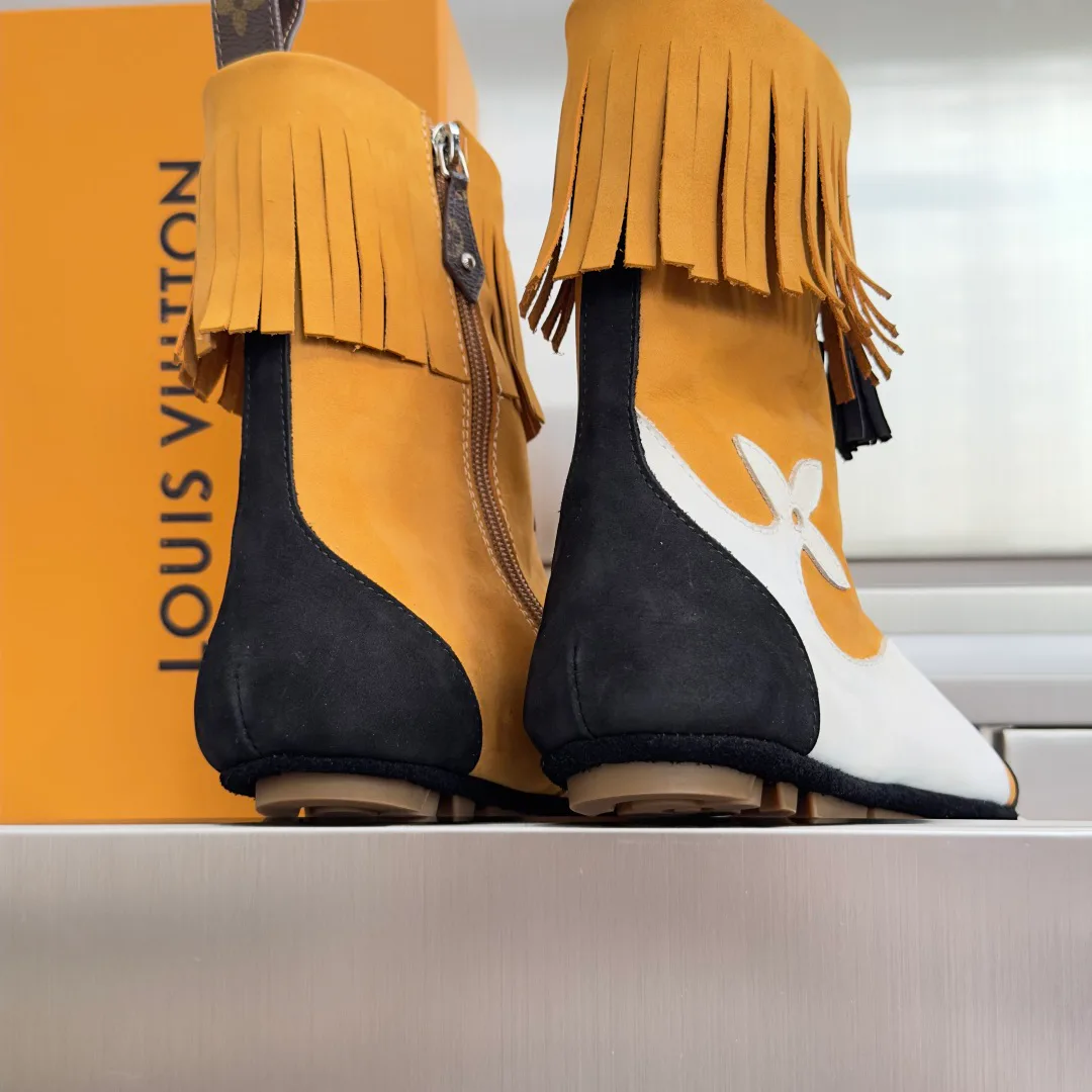 Women's Booties LOUIS VUITTON 17950586