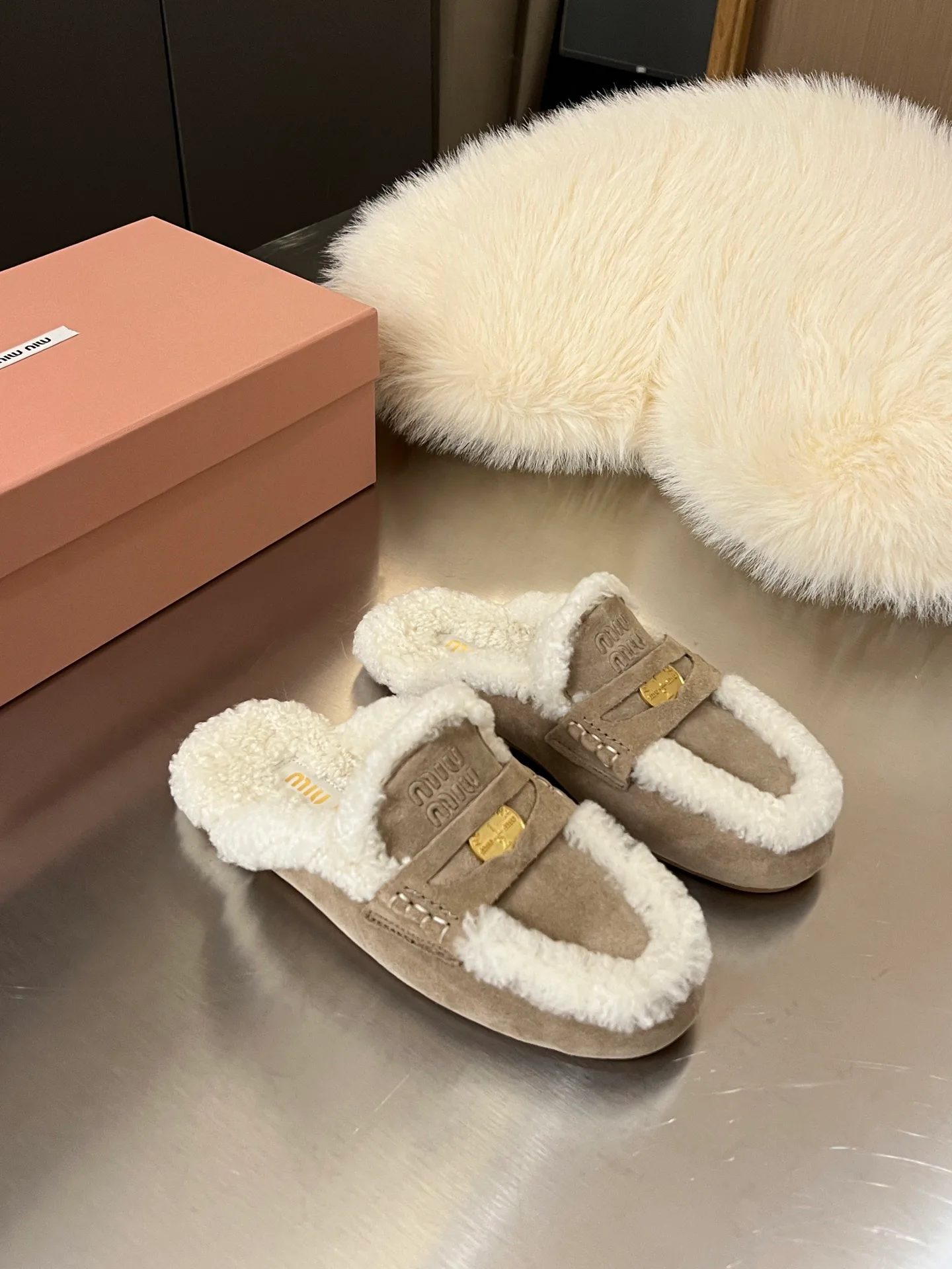 Women's Mules And Clogs MIU MIU 17948627