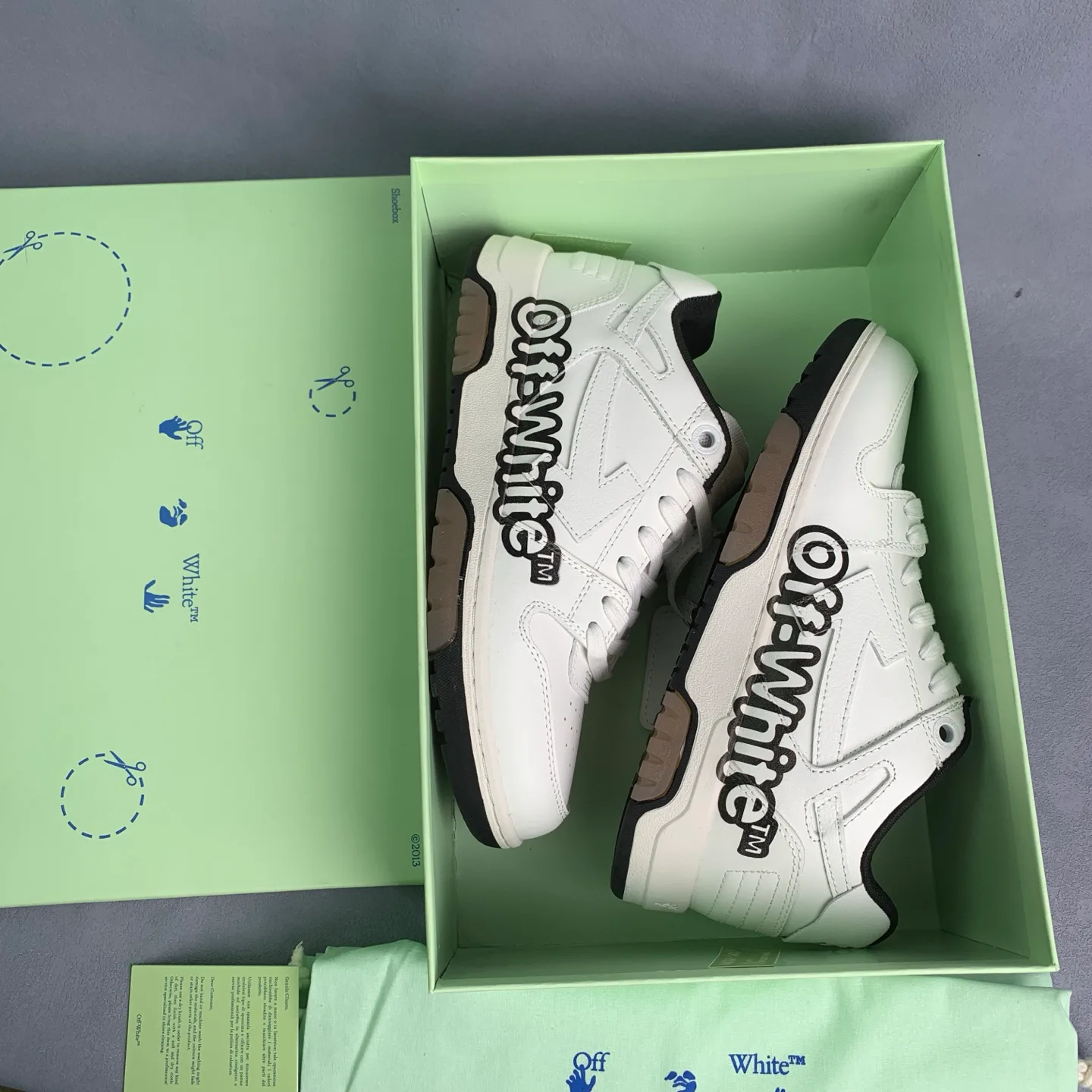 Women's Sneakers OFF-WHITE 17776389