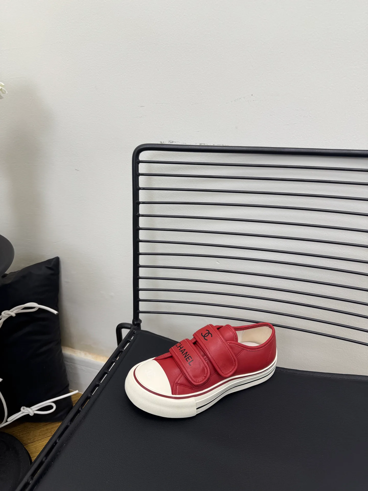 Women's Sneakers CHANEL 18415509