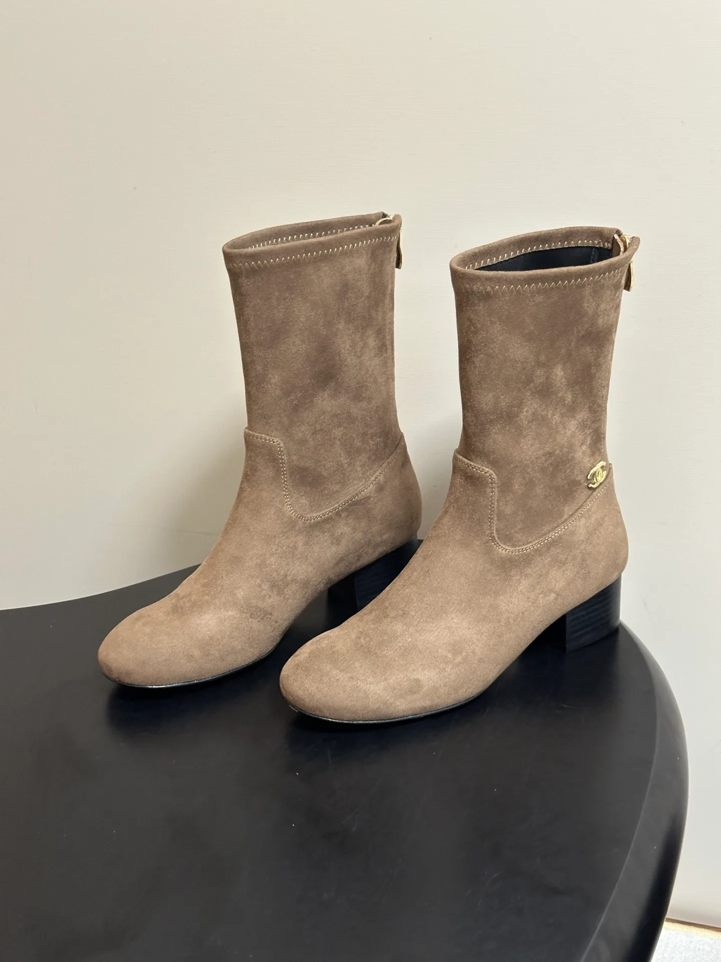 Women's Booties CHANEL 18049171