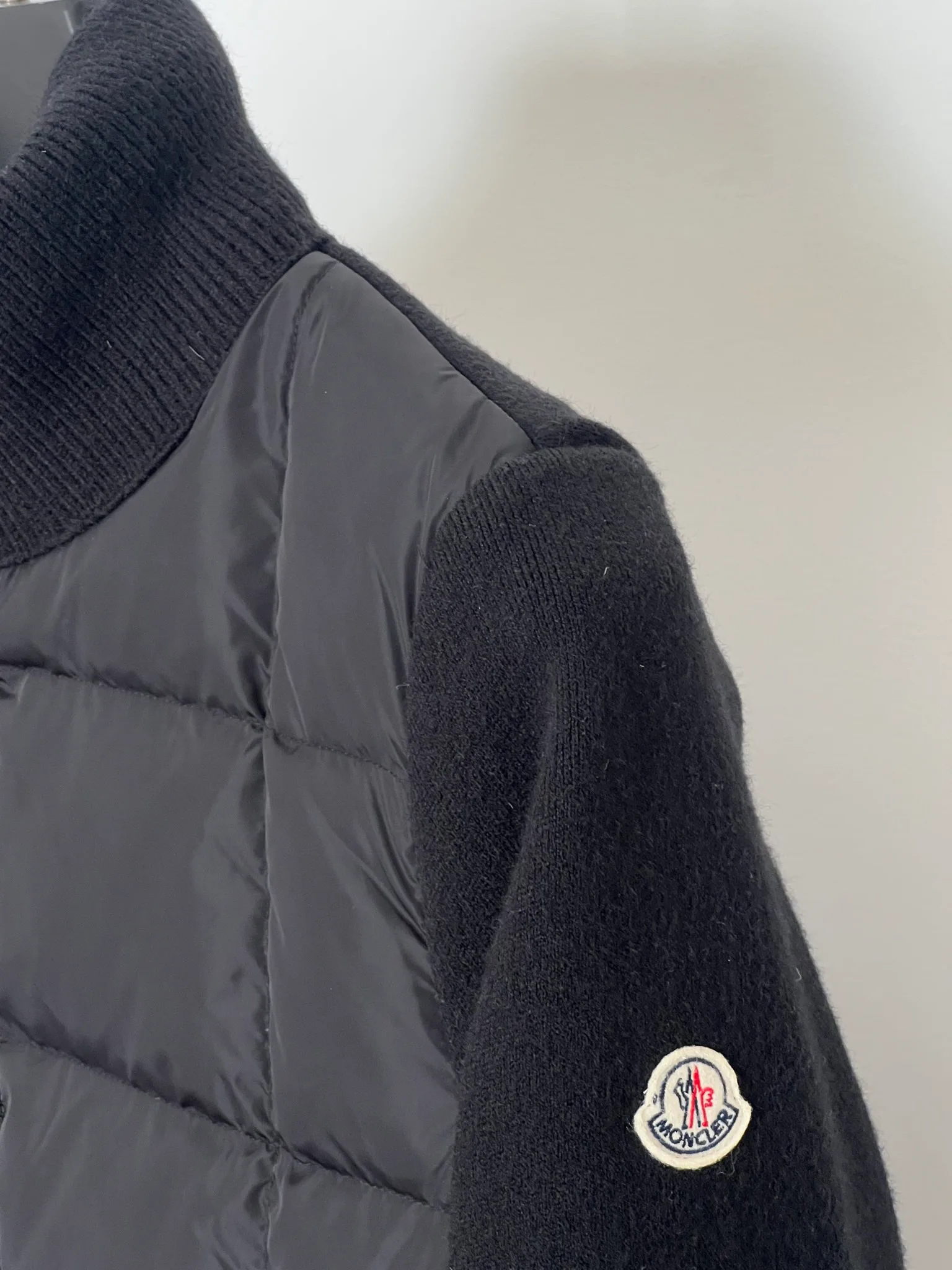 Women's Jackets And Down Jackets MONCLER 18416120