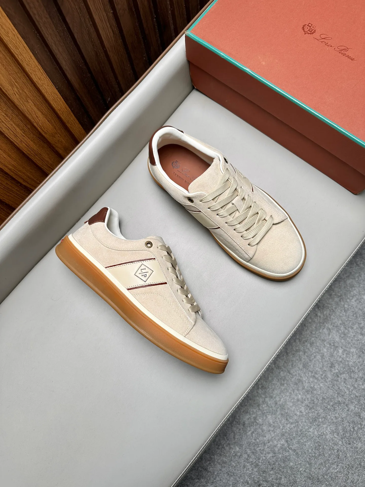 Men's Sneakers LORO PIANA 18367854
