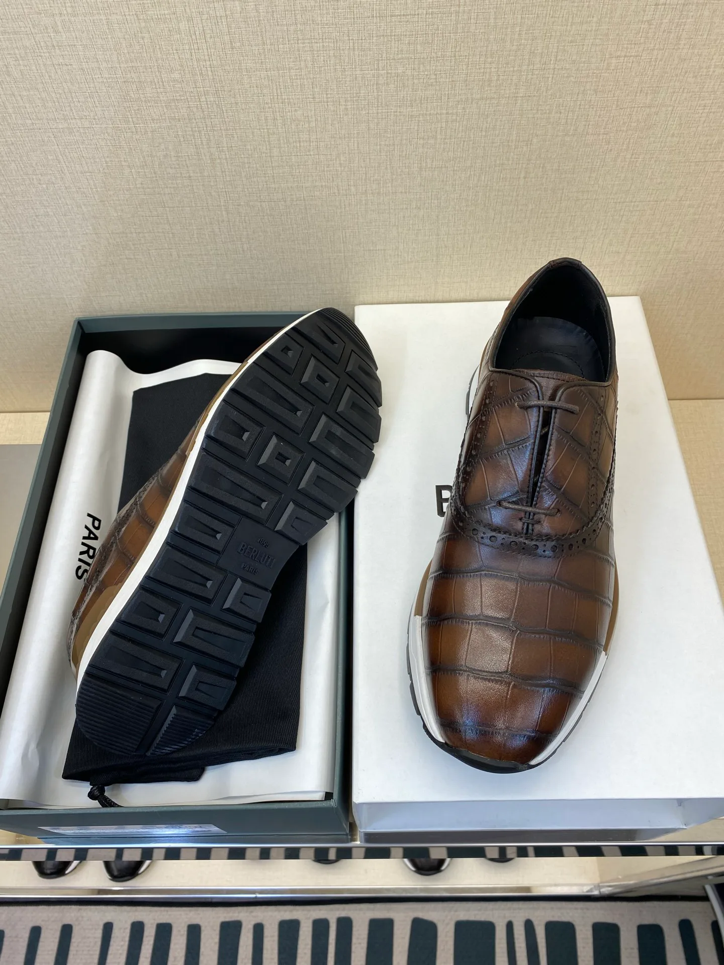Men's Loafers And Dress Shoes BERLUTI 17971917