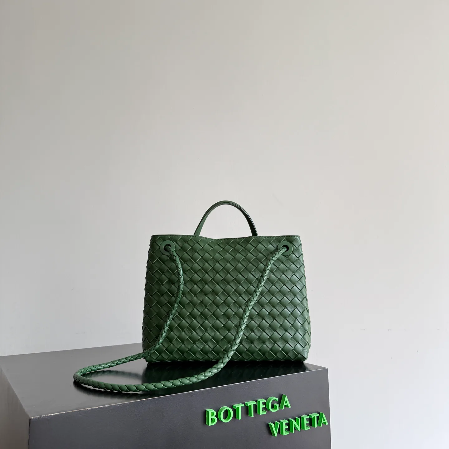 Women's Classic Handbags BOTTEGA VENETA 18467867