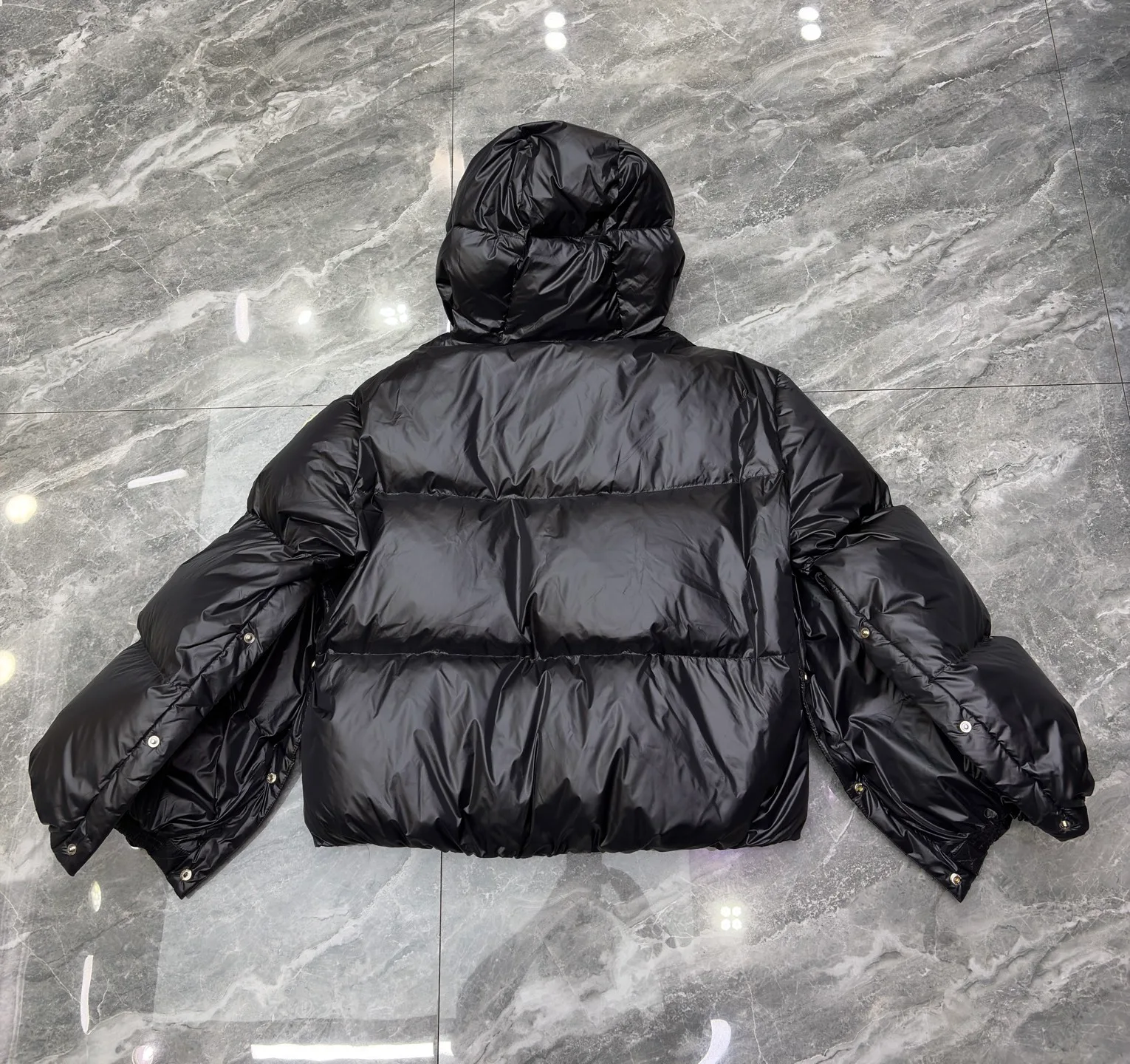 Women's Jackets And Down Jackets MONCLER 17801606