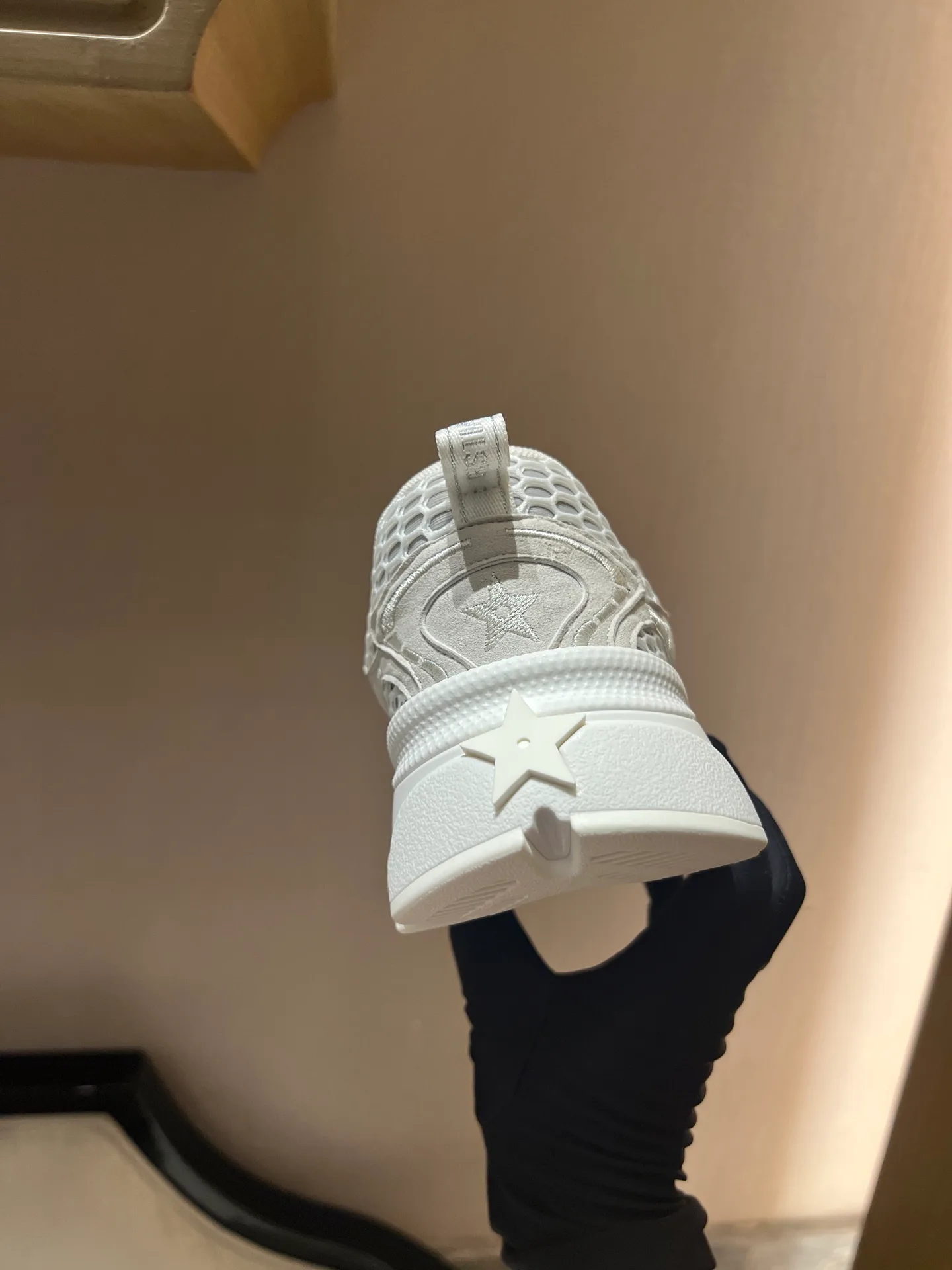Women's Sneakers CHRISTIAN DIOR 18020279