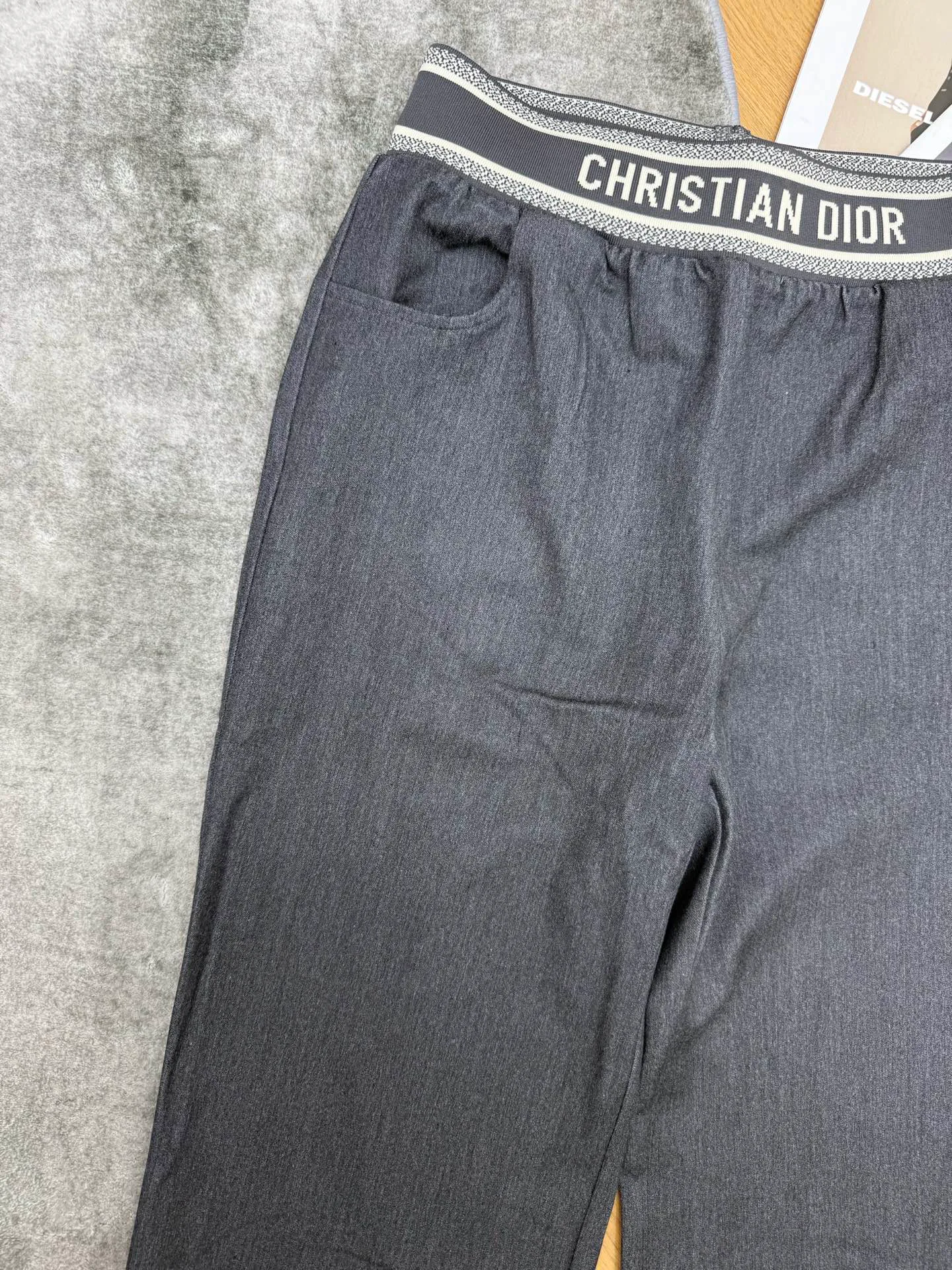 Брюки Женские Christian Dior 18598931