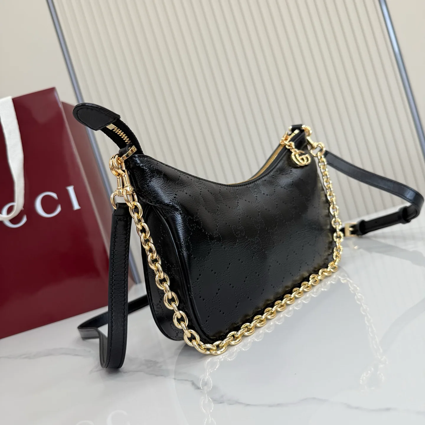 Women's Classic Handbags GUCCI 17872505