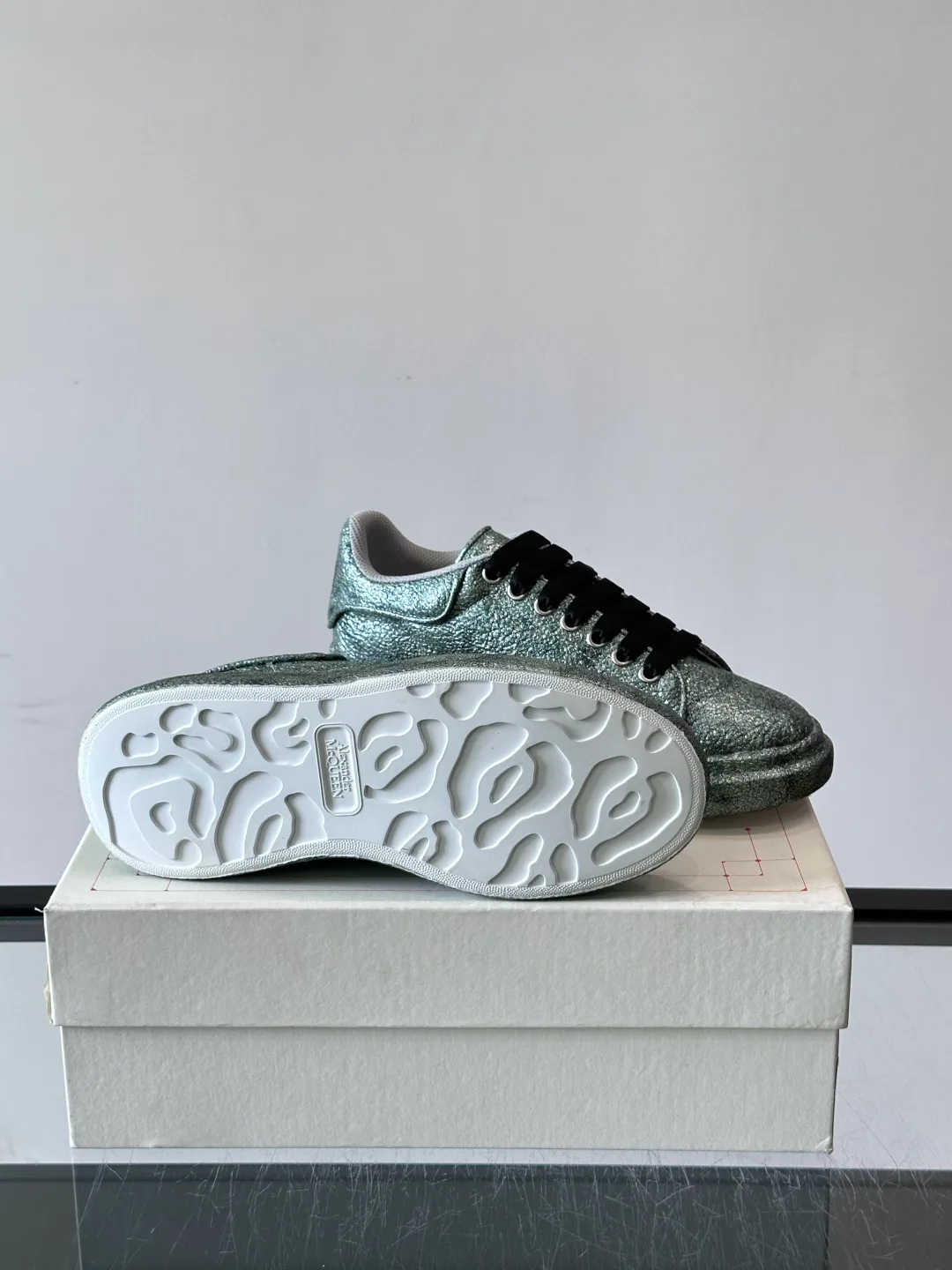 Women's Sneakers ALEXANDER MCQUEEN 17447544