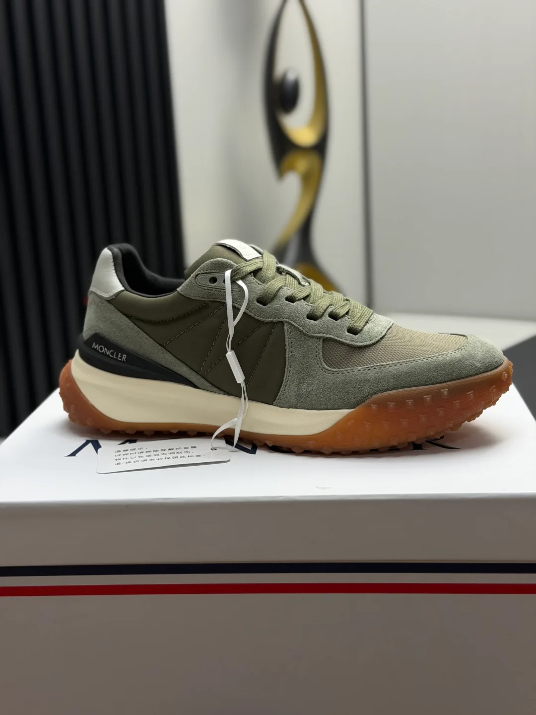 Кроссовки Мужские Moncler 18677606