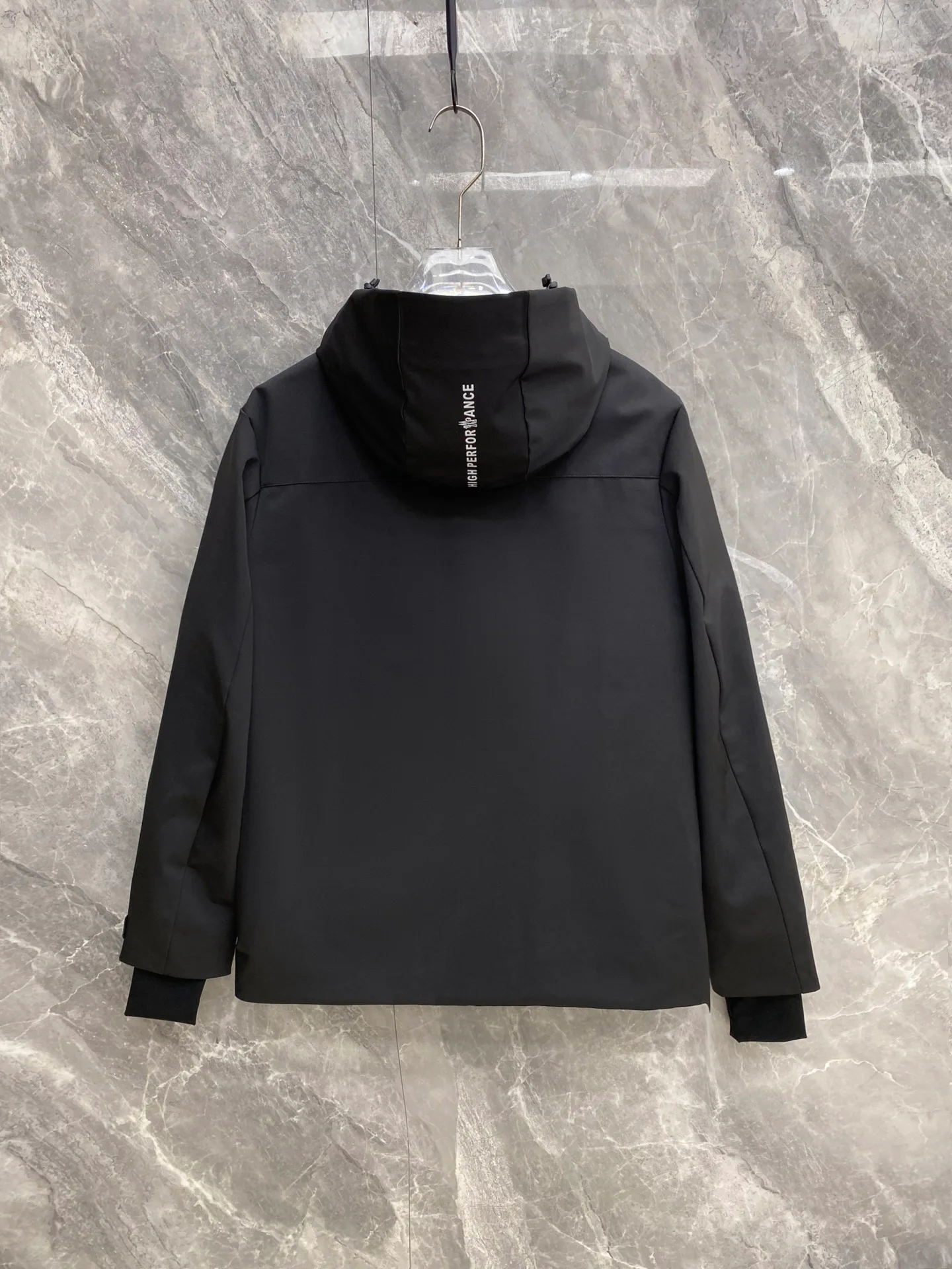 Men's Jackets And Down Jackets MONCLER 18348637