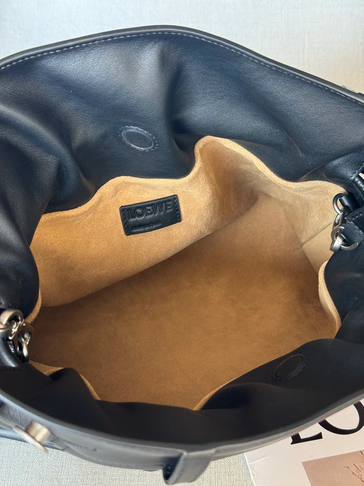 Women's Classic Handbags LOEWE 17937892