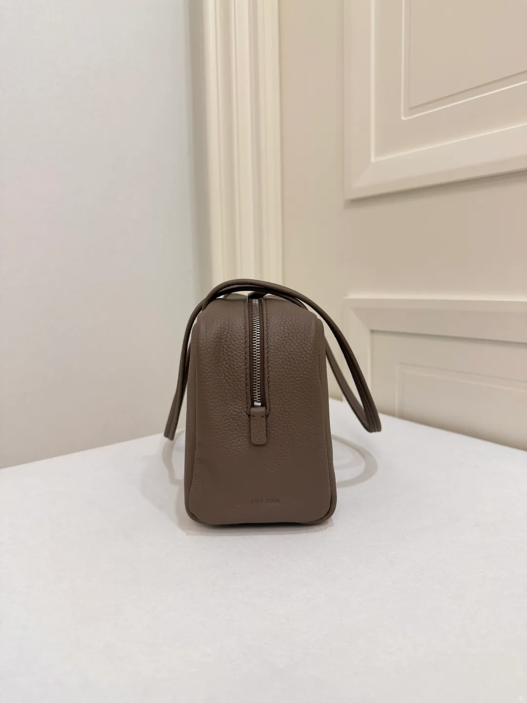 Women's Classic Handbags THE ROW 18161951