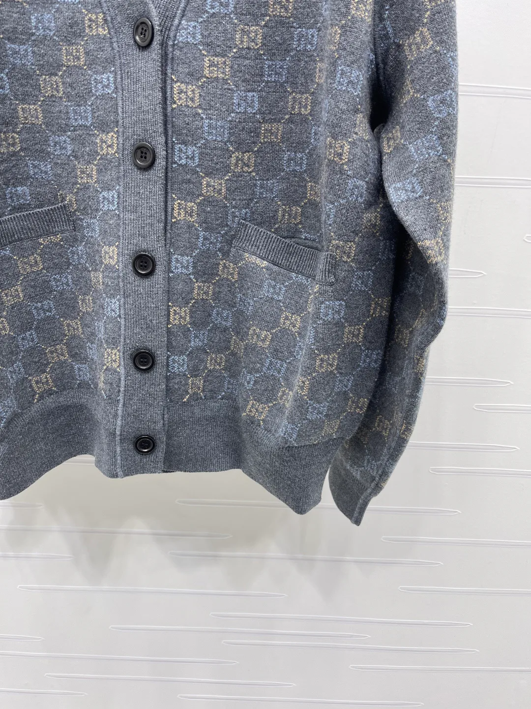 Women's Jumpers And Sweaters GUCCI 17781927
