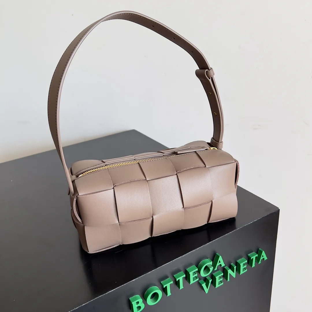 Women's Classic Handbags BOTTEGA VENETA 18161097