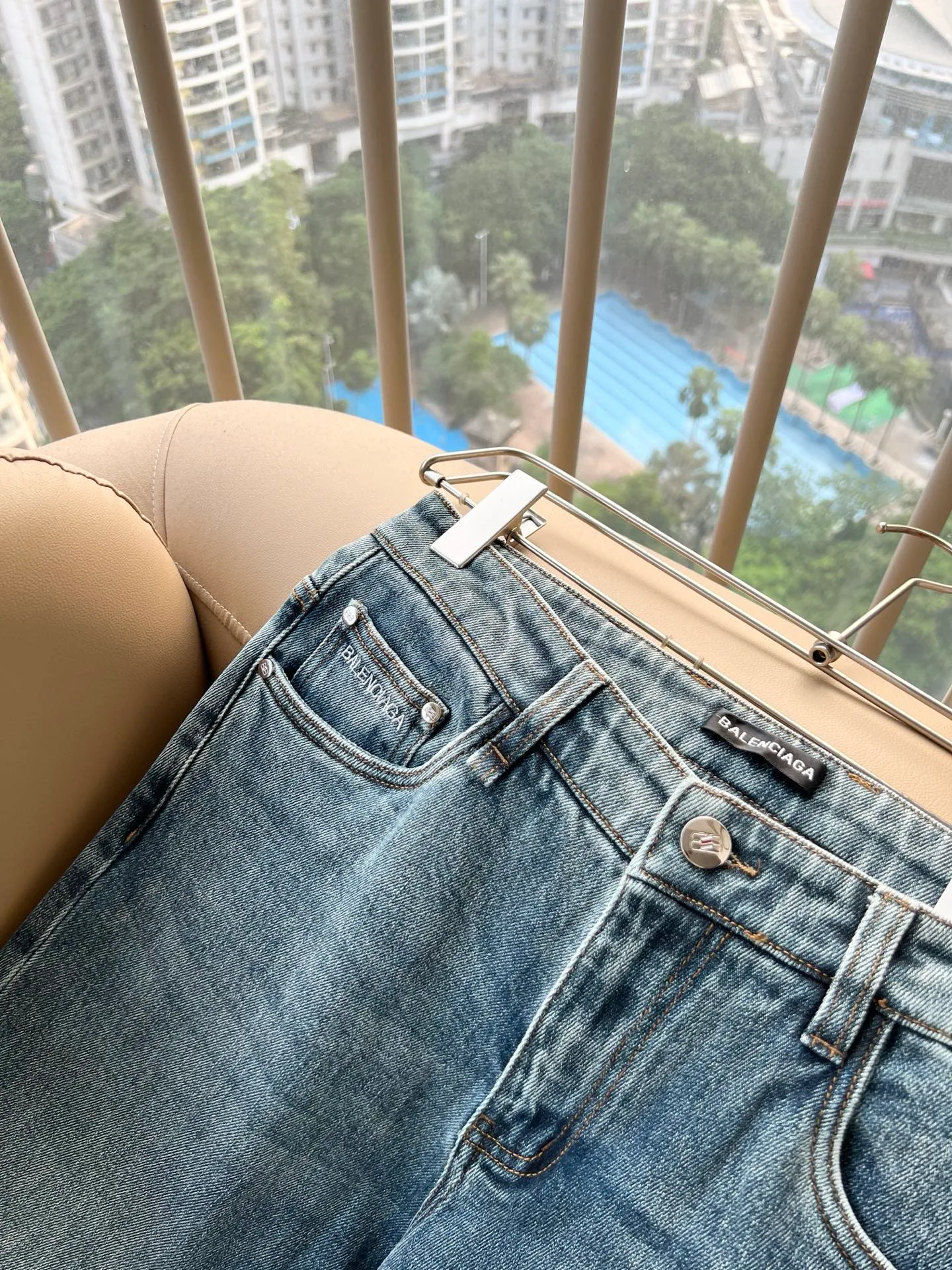 Men's Jeans BALENCIAGA 18446400