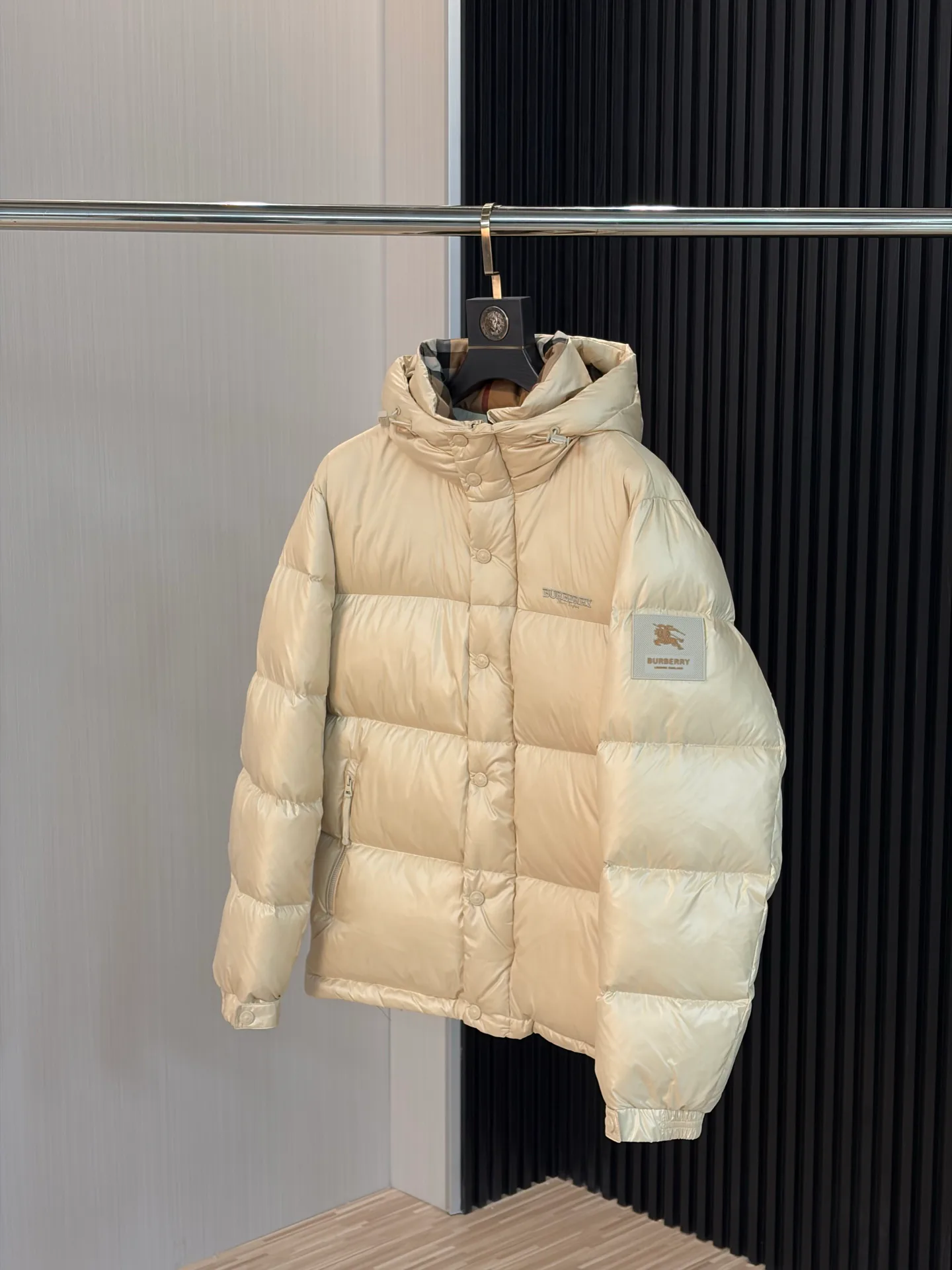 Куртки И Пуховики Женские Burberry 18689142