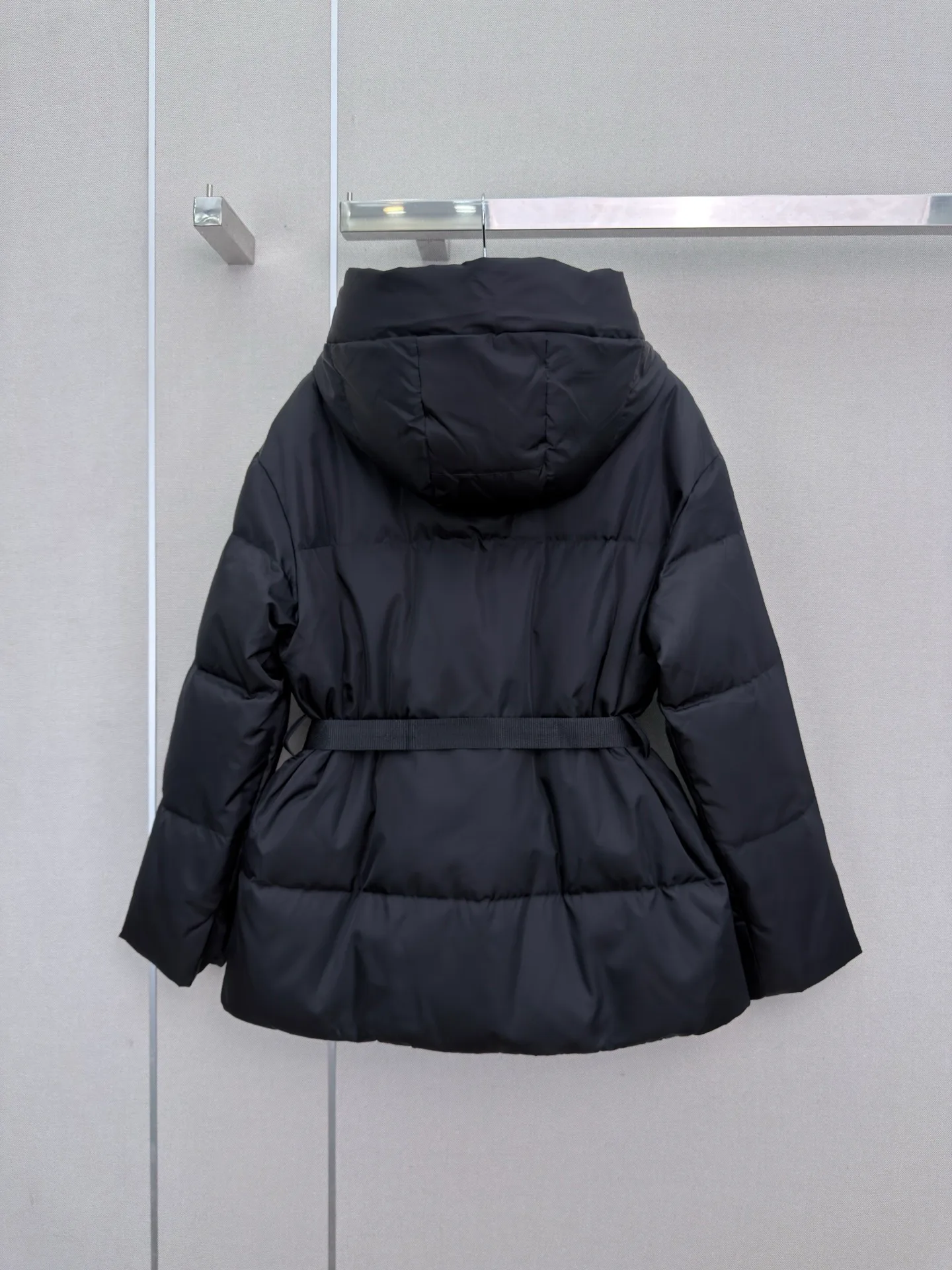 Women's Jackets And Down Jackets PRADA 18185821