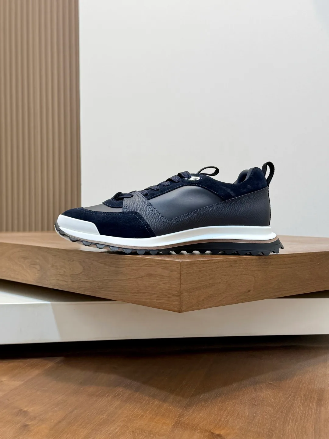 Men's Sneakers HERMES 18055245