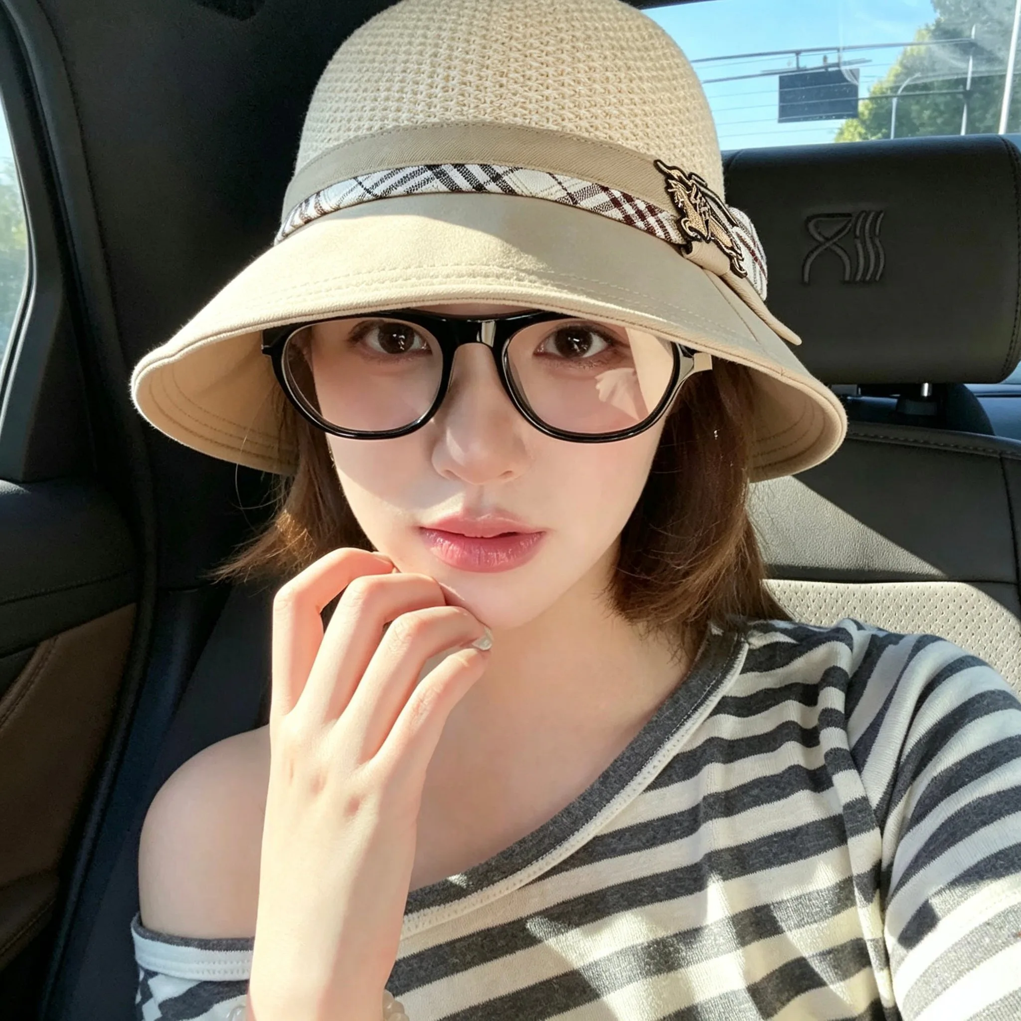 Hats BURBERRY 17498320