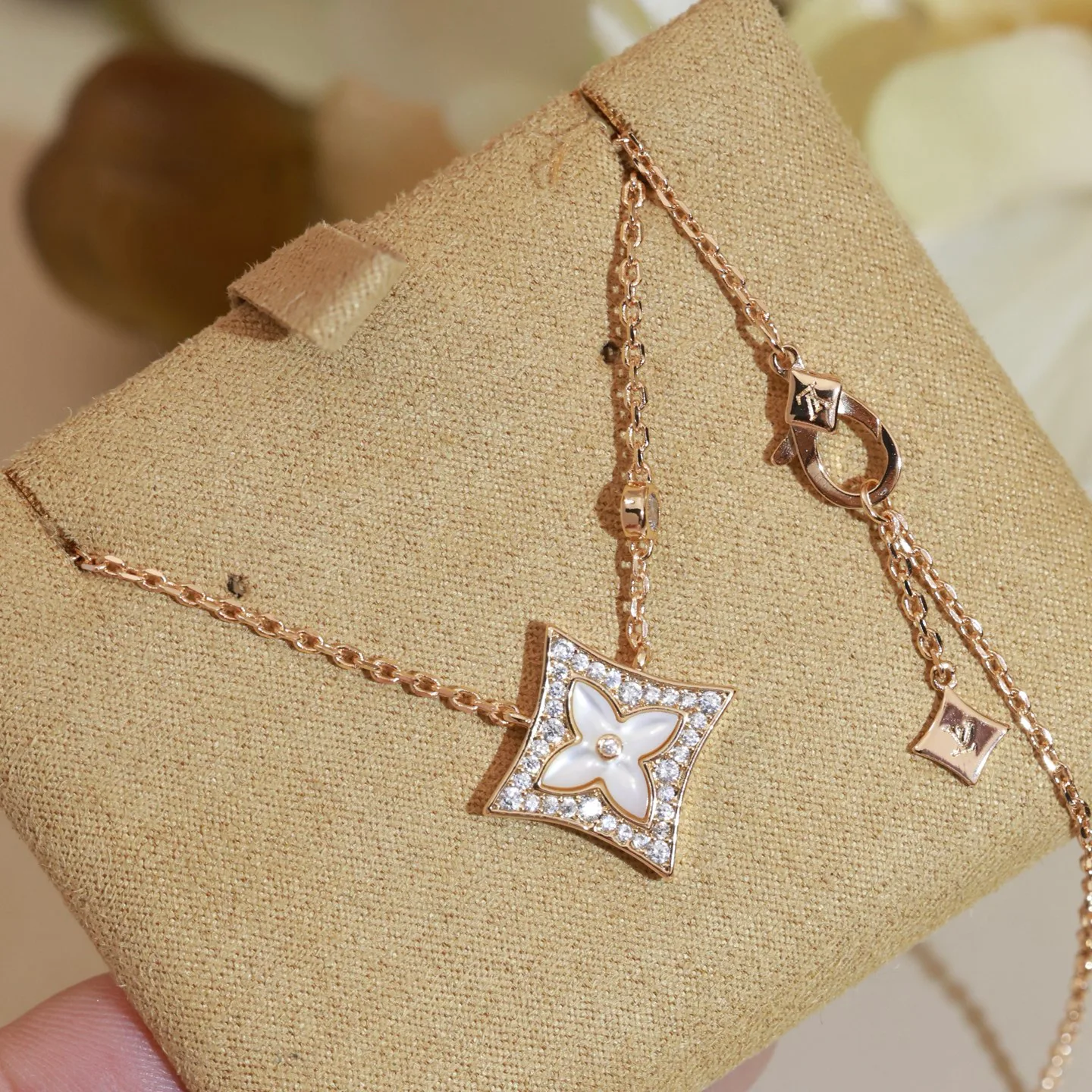 Jewelry LOUIS VUITTON 17420536