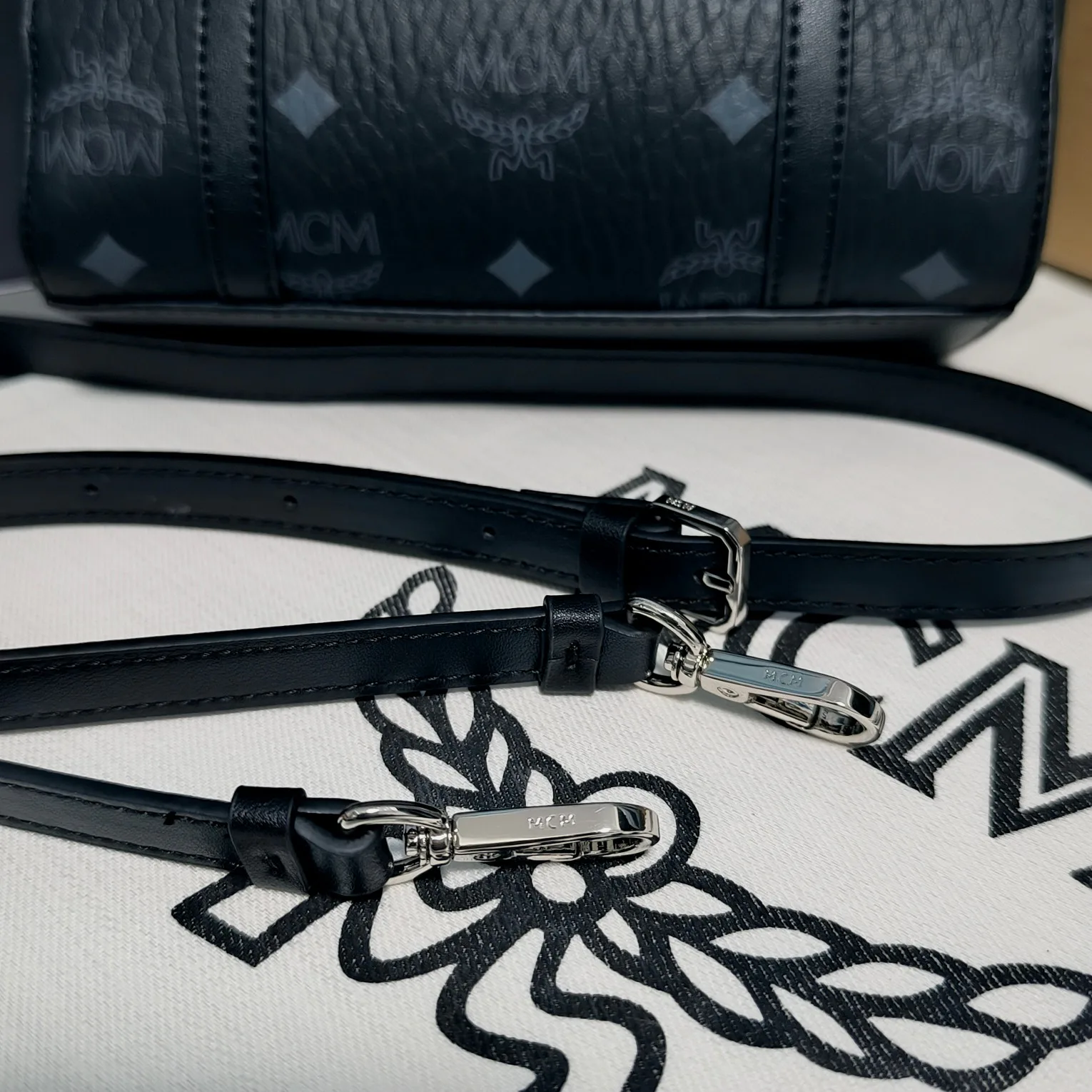 Women's Classic Handbags MCM 17896735