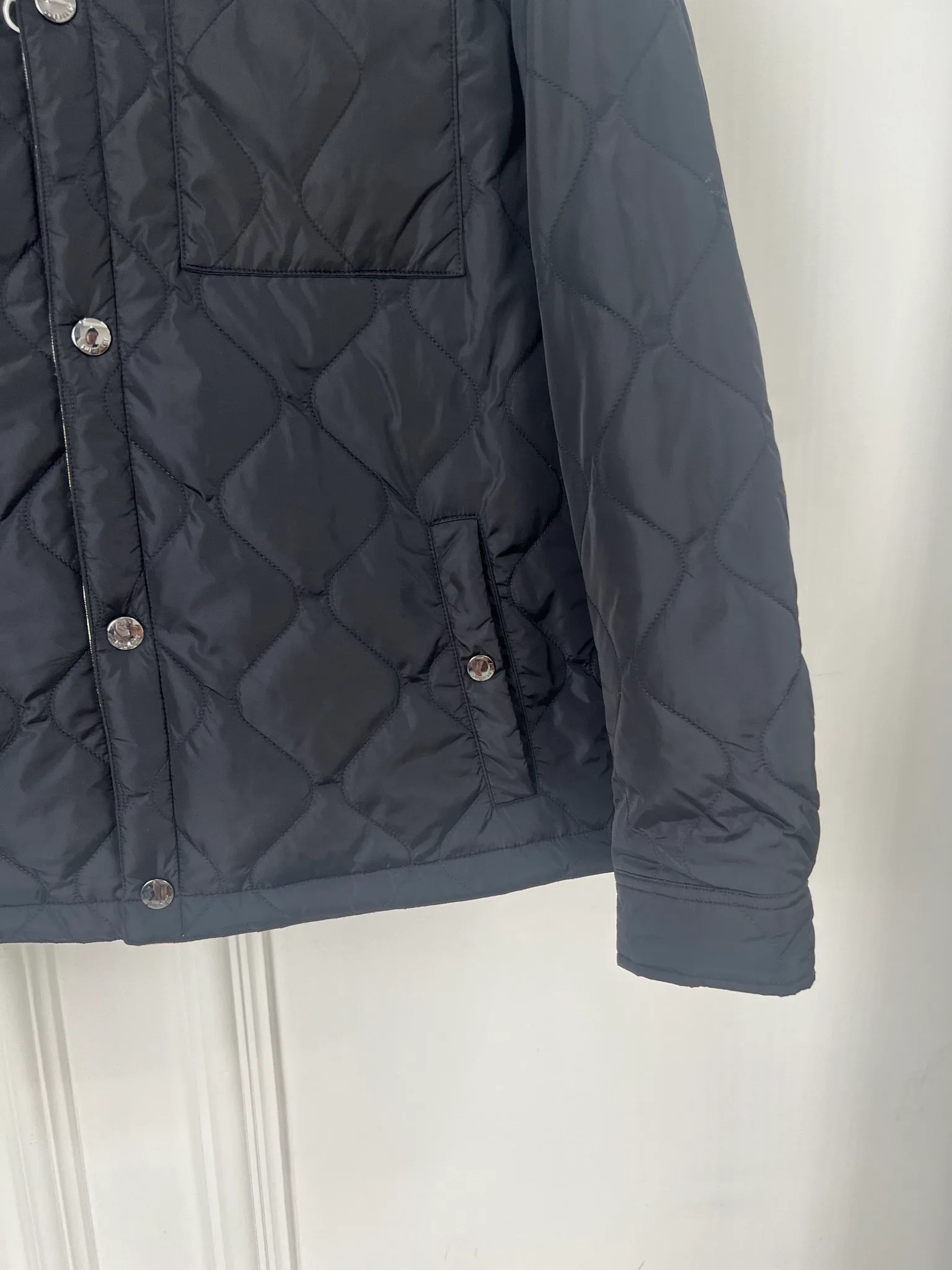 Women's Jackets And Down Jackets BURBERRY 18415735