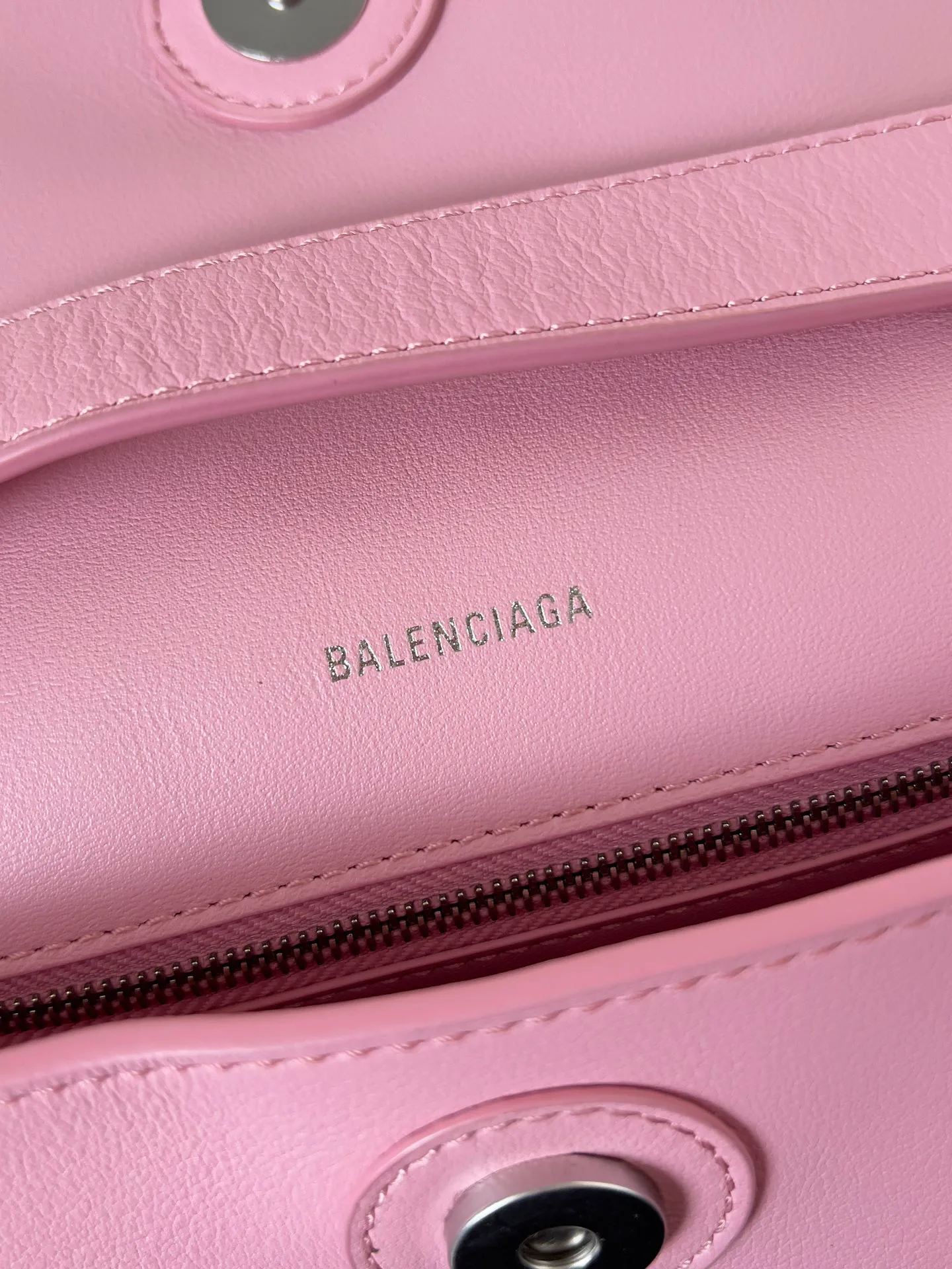 Классические Сумки Женские Balenciaga 18619539
