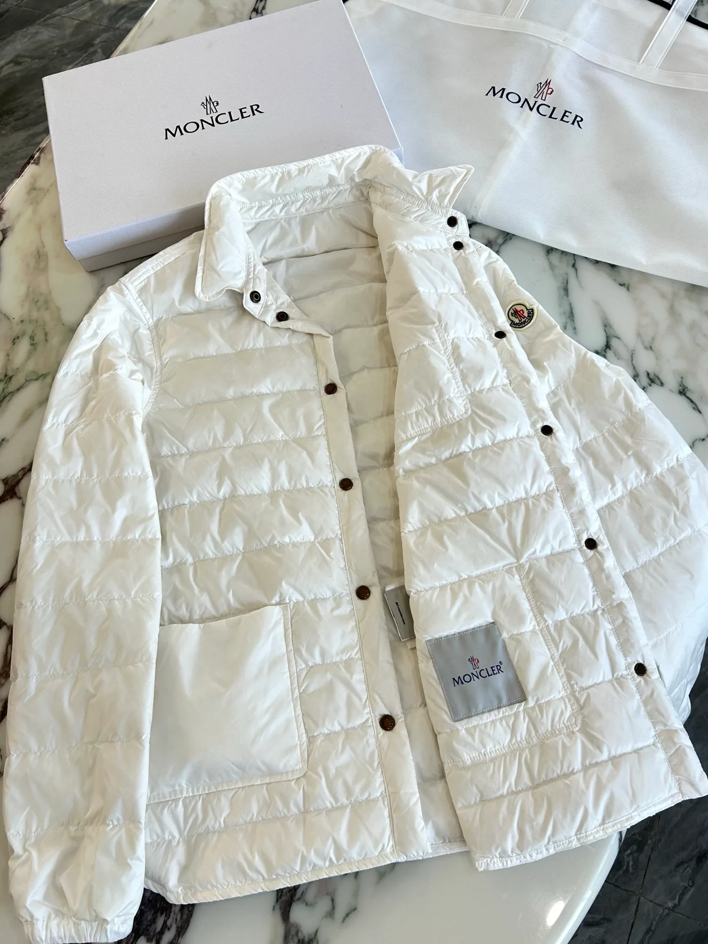 Men's Jackets And Down Jackets MONCLER 18231324