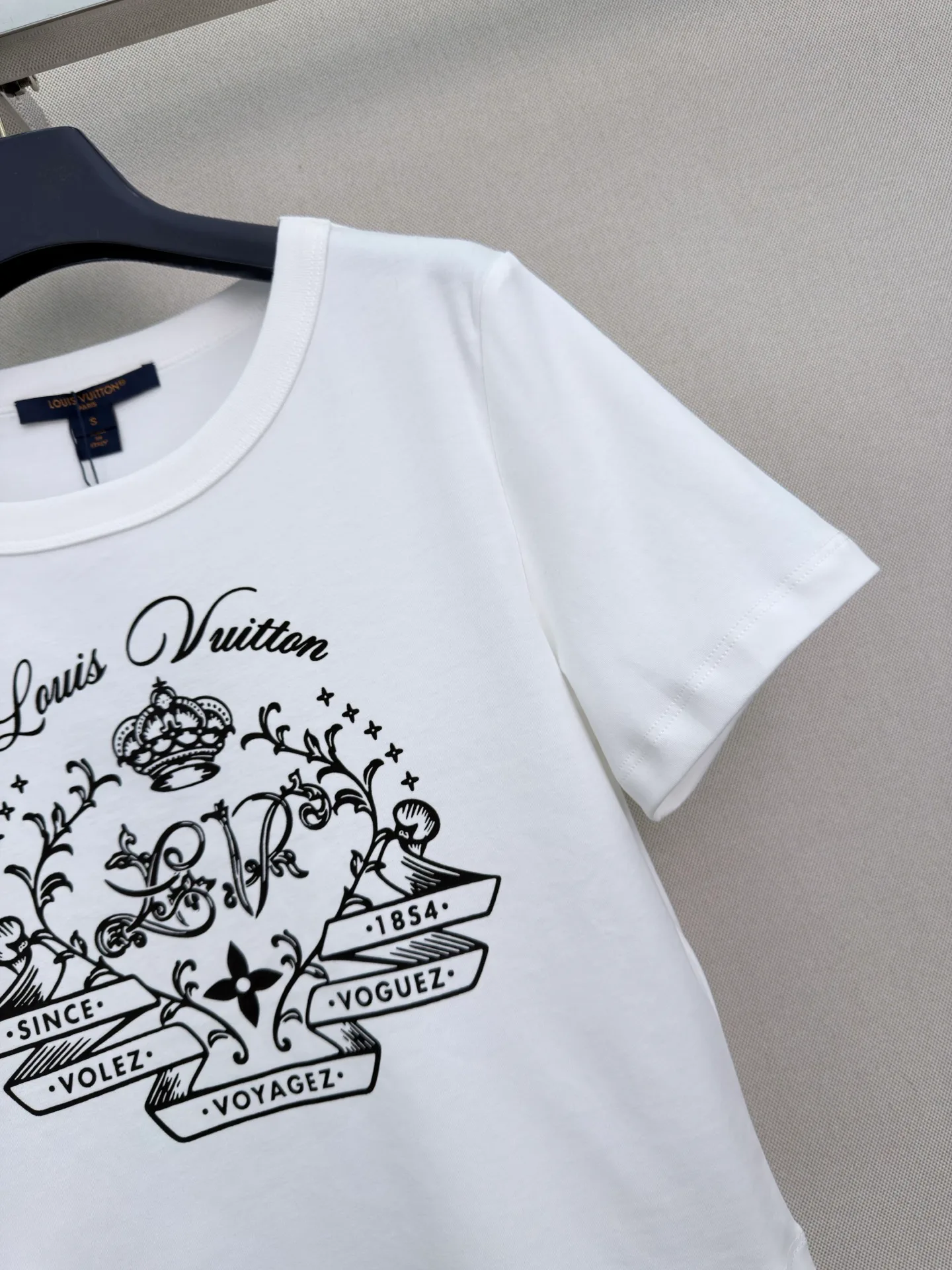 Women's T-Shirts LOUIS VUITTON 18402384
