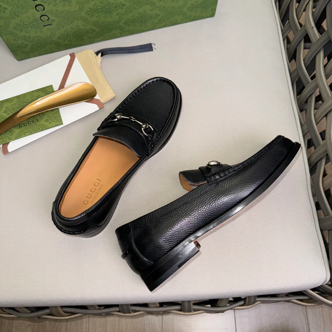 Men's Loafers And Dress Shoes GUCCI 17576629