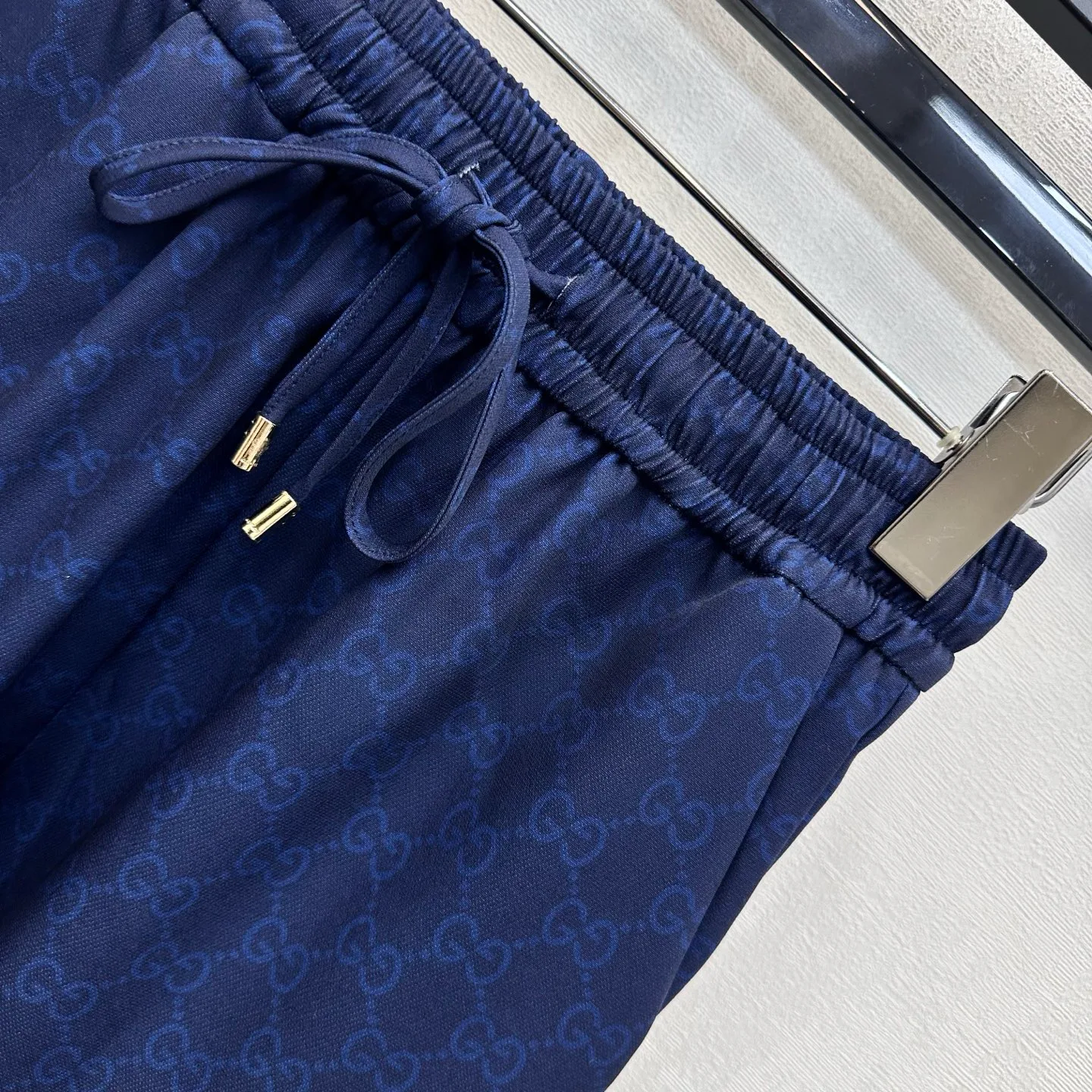 Women's Trousers GUCCI 18038437