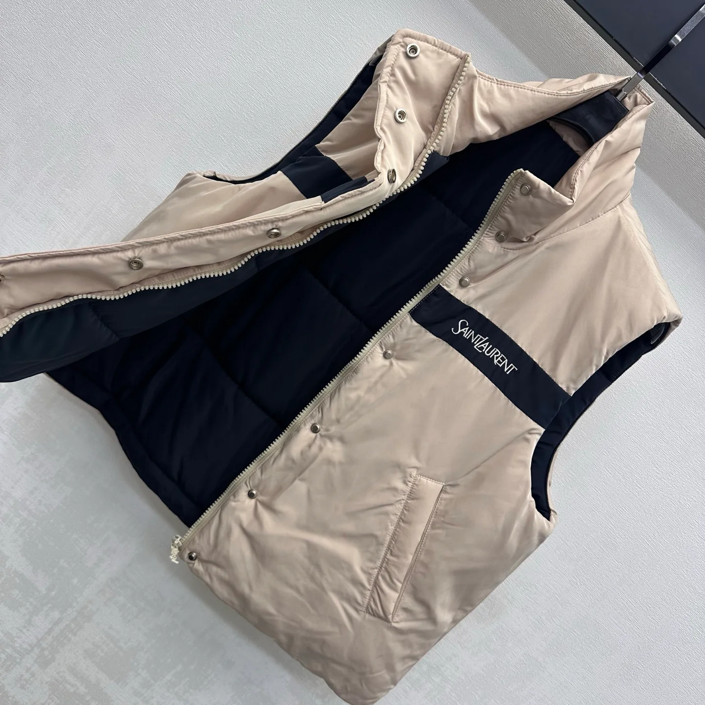 Women's Vests SAINT LAURENT 18226301