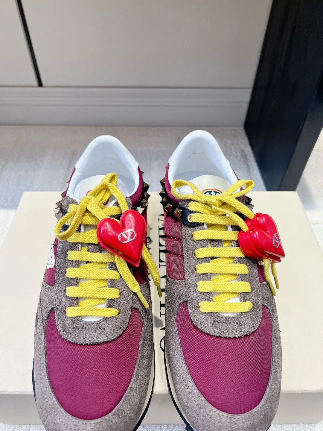 Women's Sneakers VALENTINO 18436567