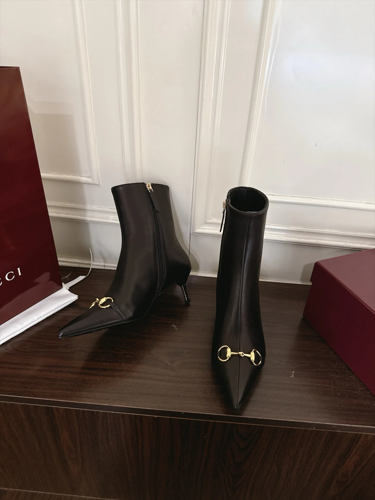 Women's Booties GUCCI 18143123