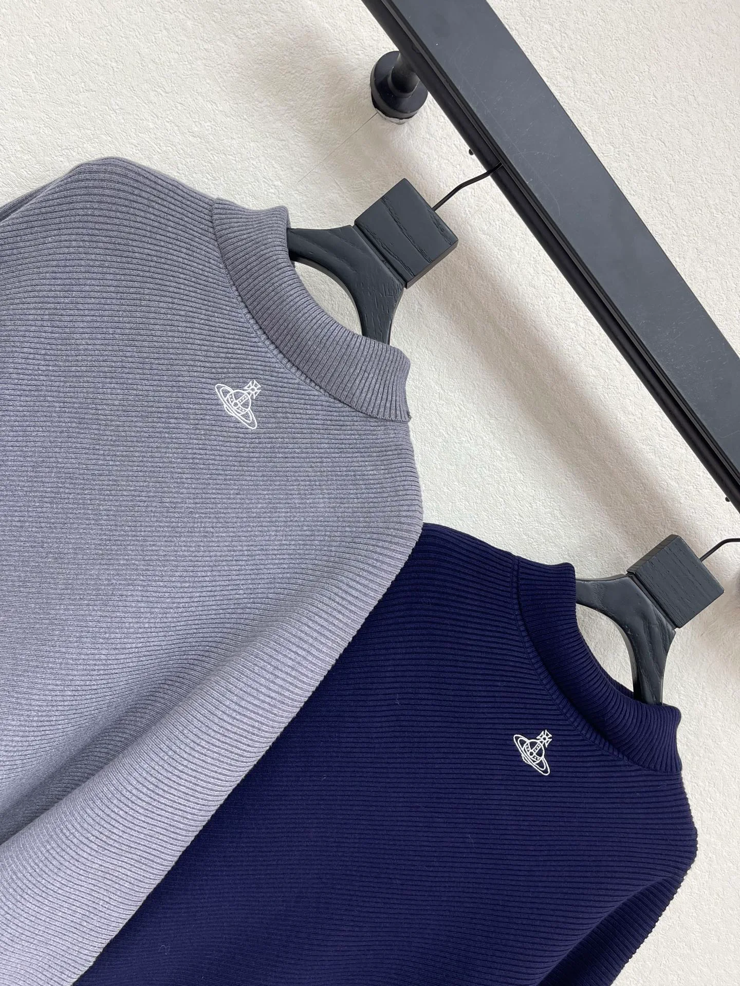 Women's Jumpers And Sweaters VIVIENNE WESTWOOD 18031127