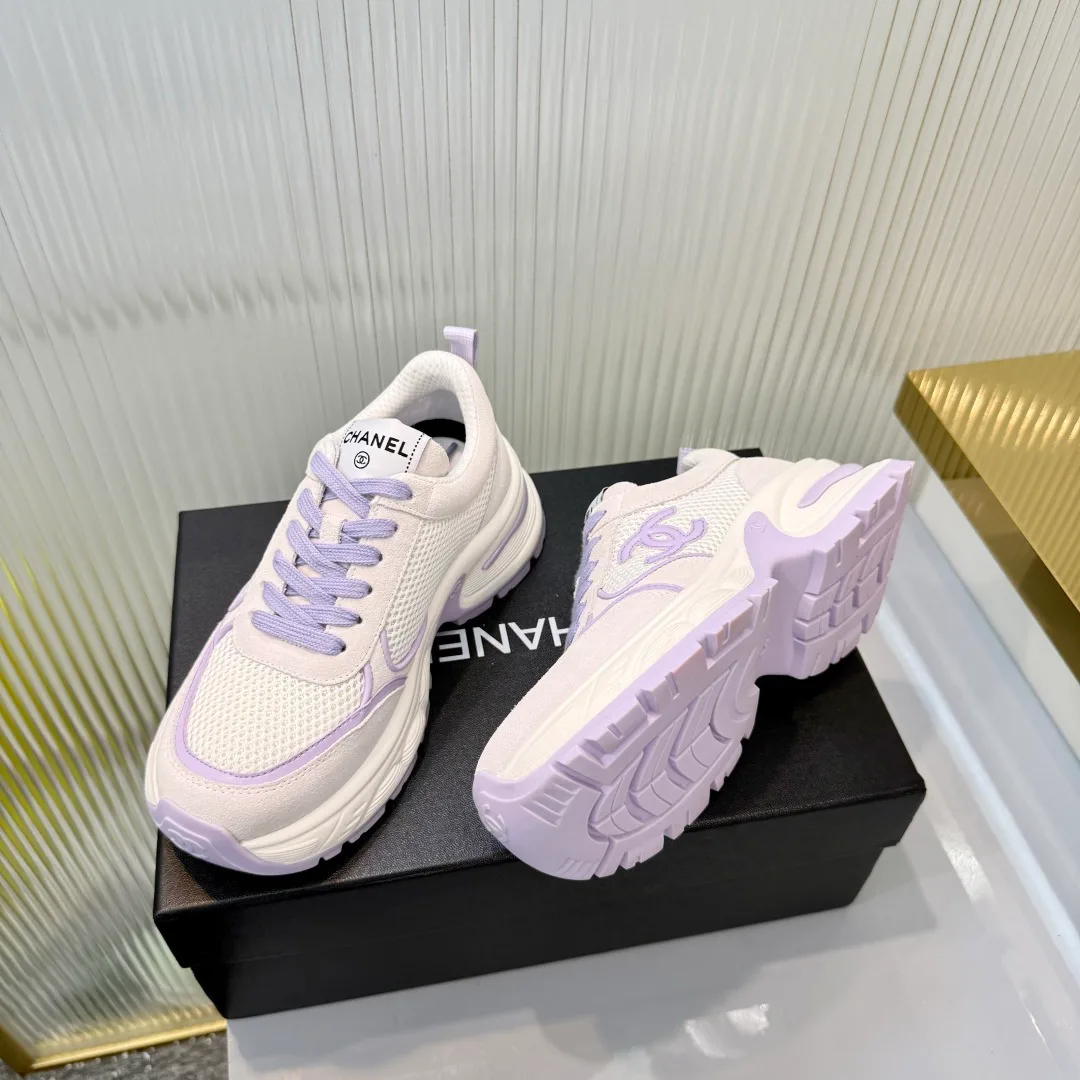 Women's Sneakers CHANEL 18366998