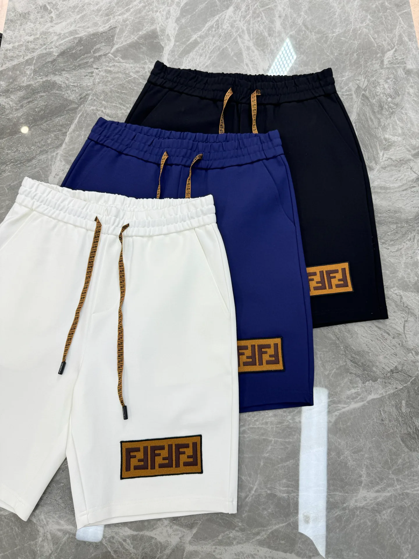 Men's Shorts FENDI 17333151