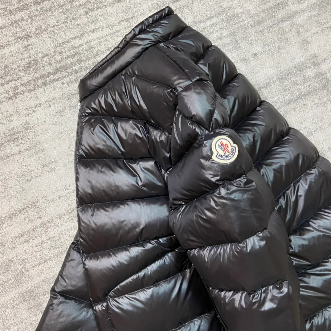 Куртки И Пуховики Мужские Moncler 18658686