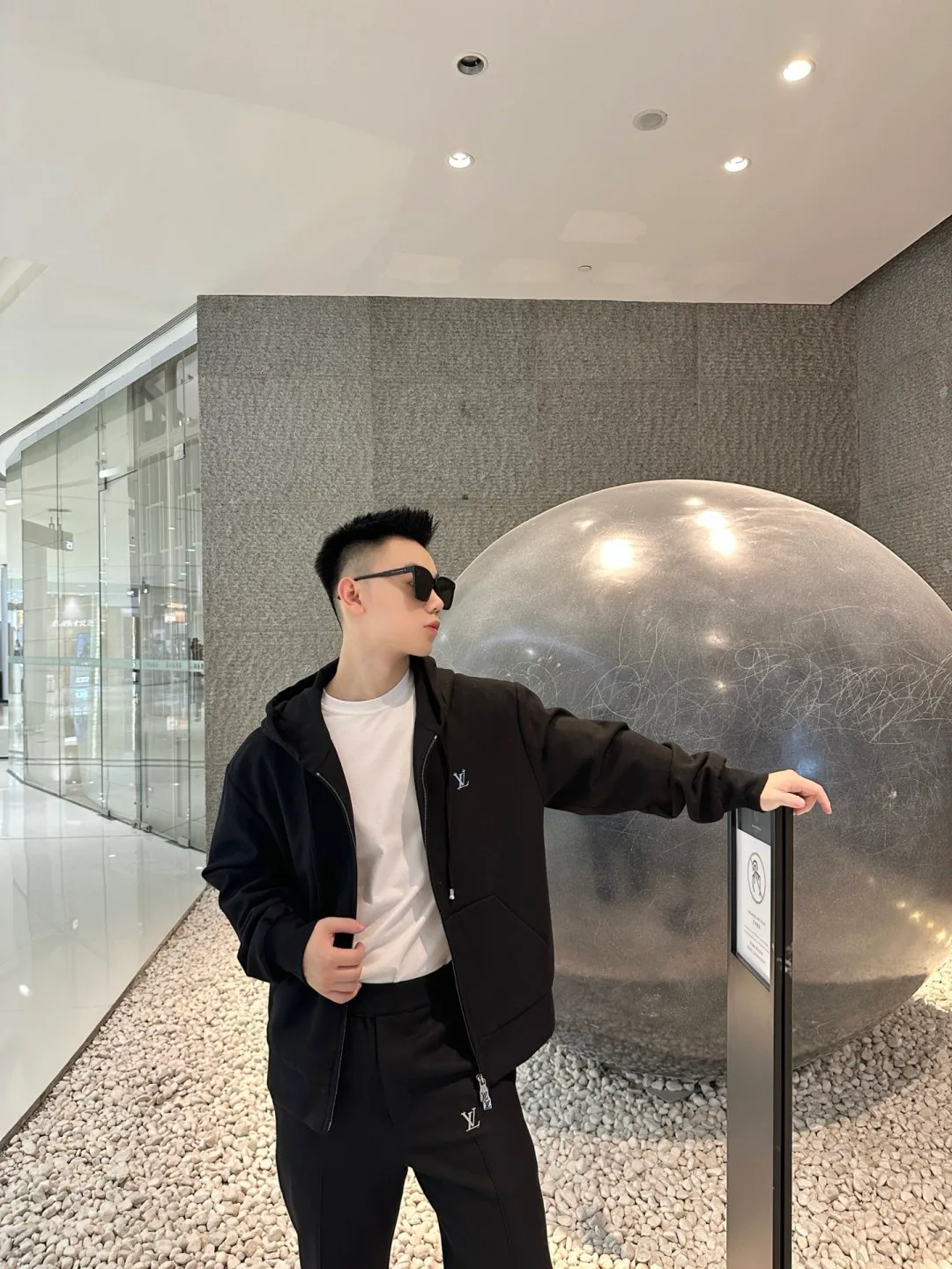 Men's Jackets And Down Jackets LOUIS VUITTON 17480623
