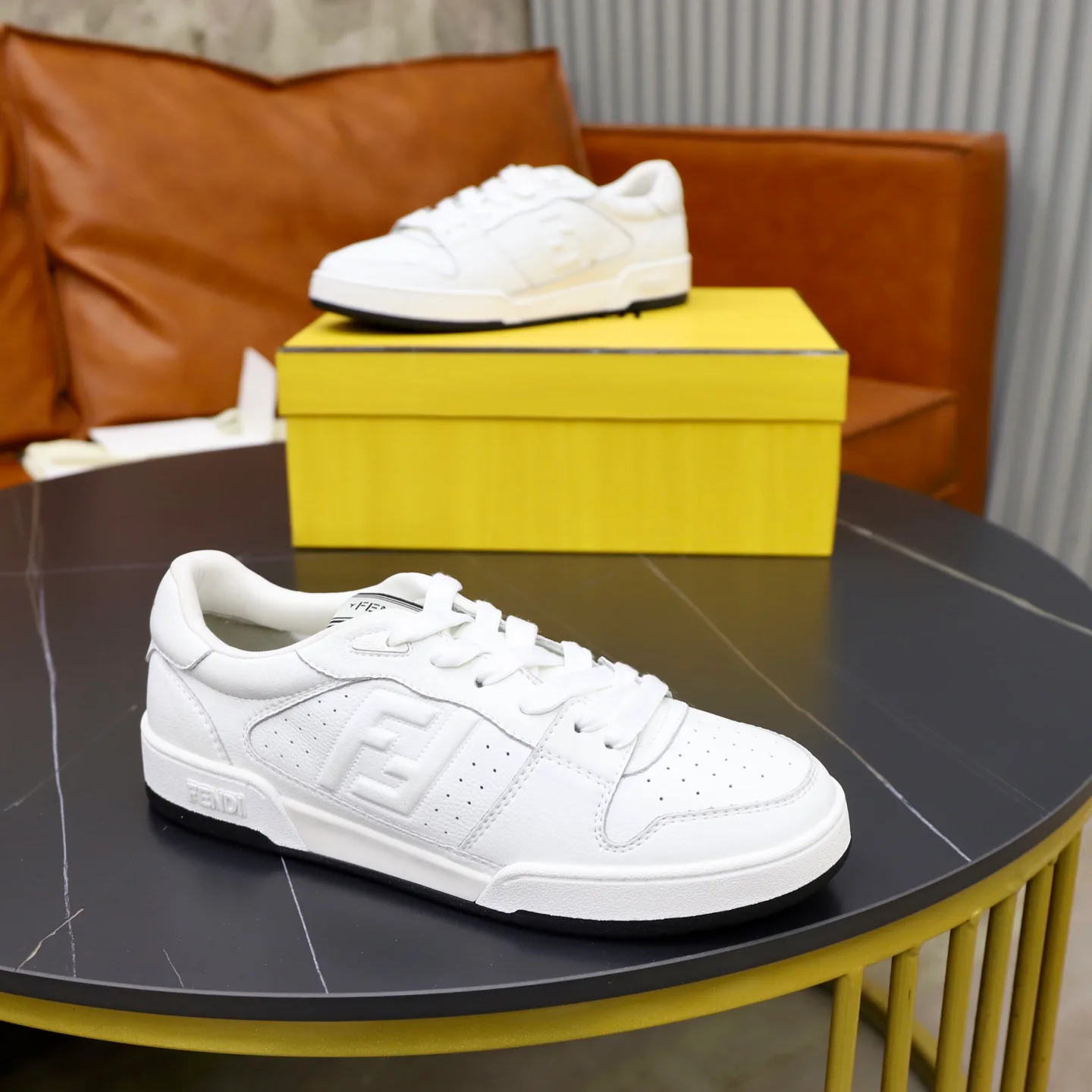 Women's Sneakers FENDI 18516273