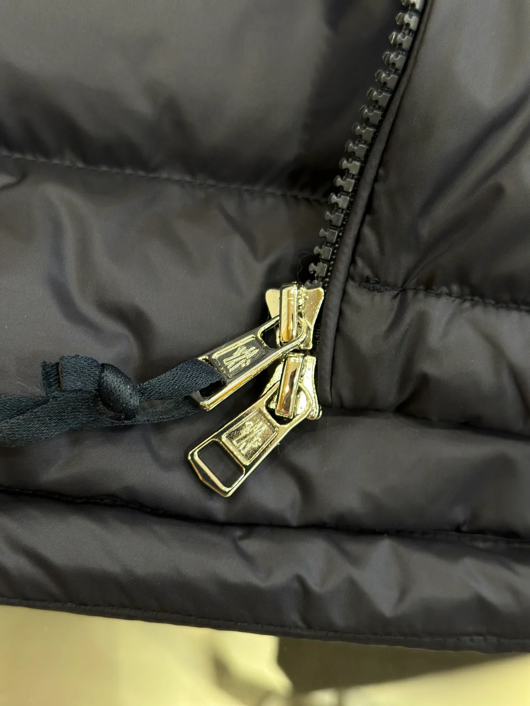 Men's Jackets And Down Jackets MONCLER 18260912