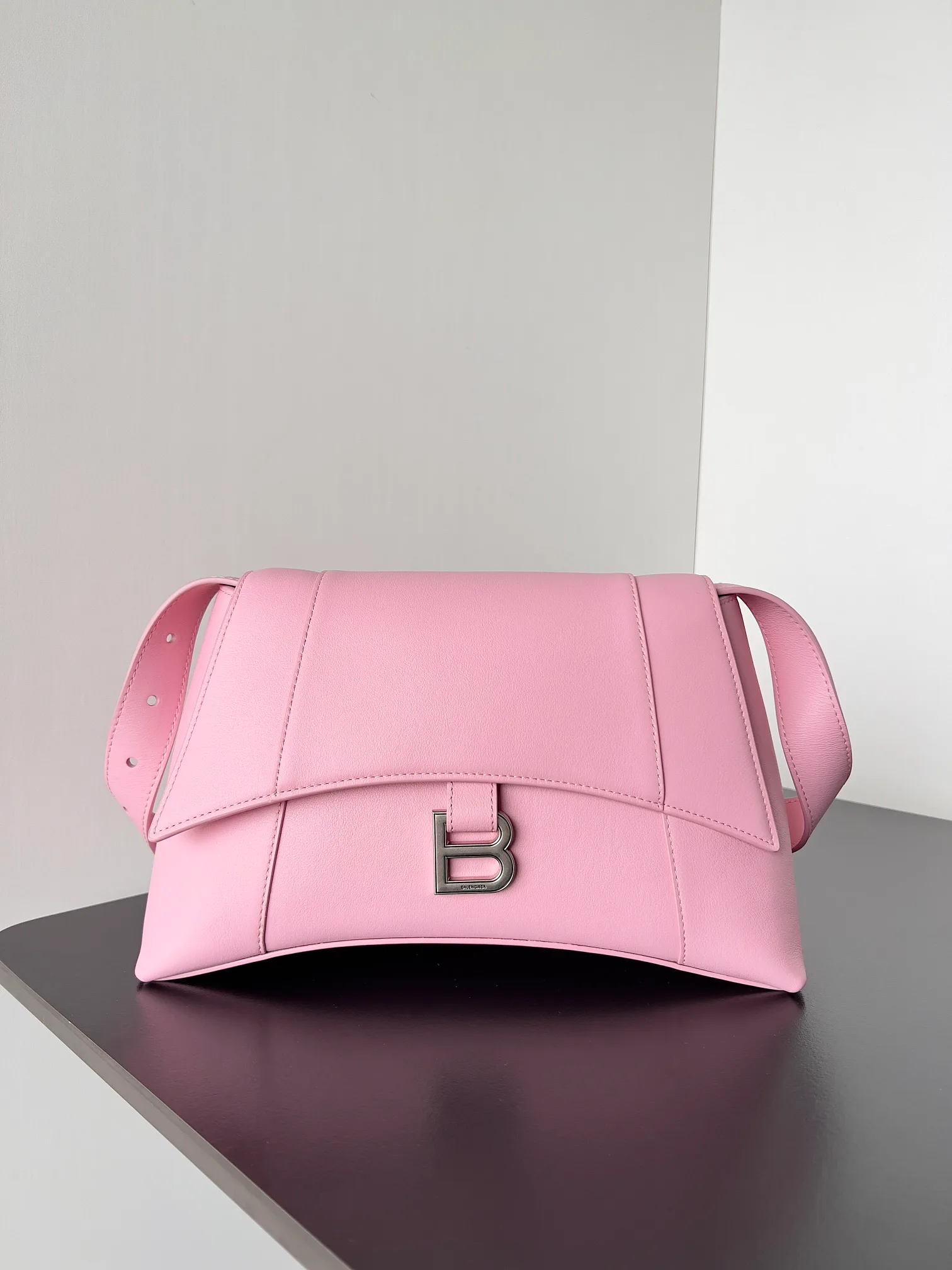 Классические Сумки Женские Balenciaga 18619538