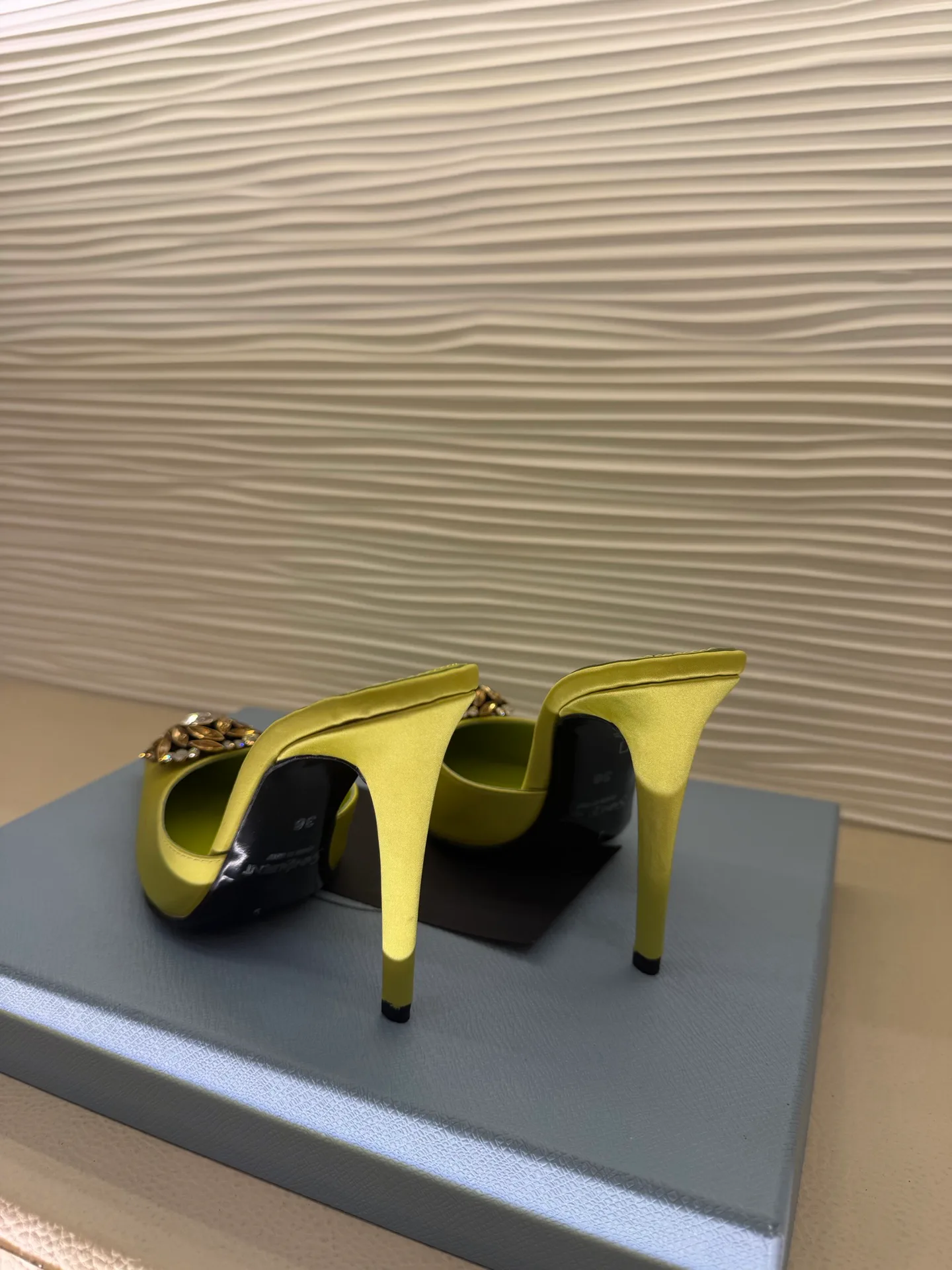 Women's Heels SAINT LAURENT 17664966