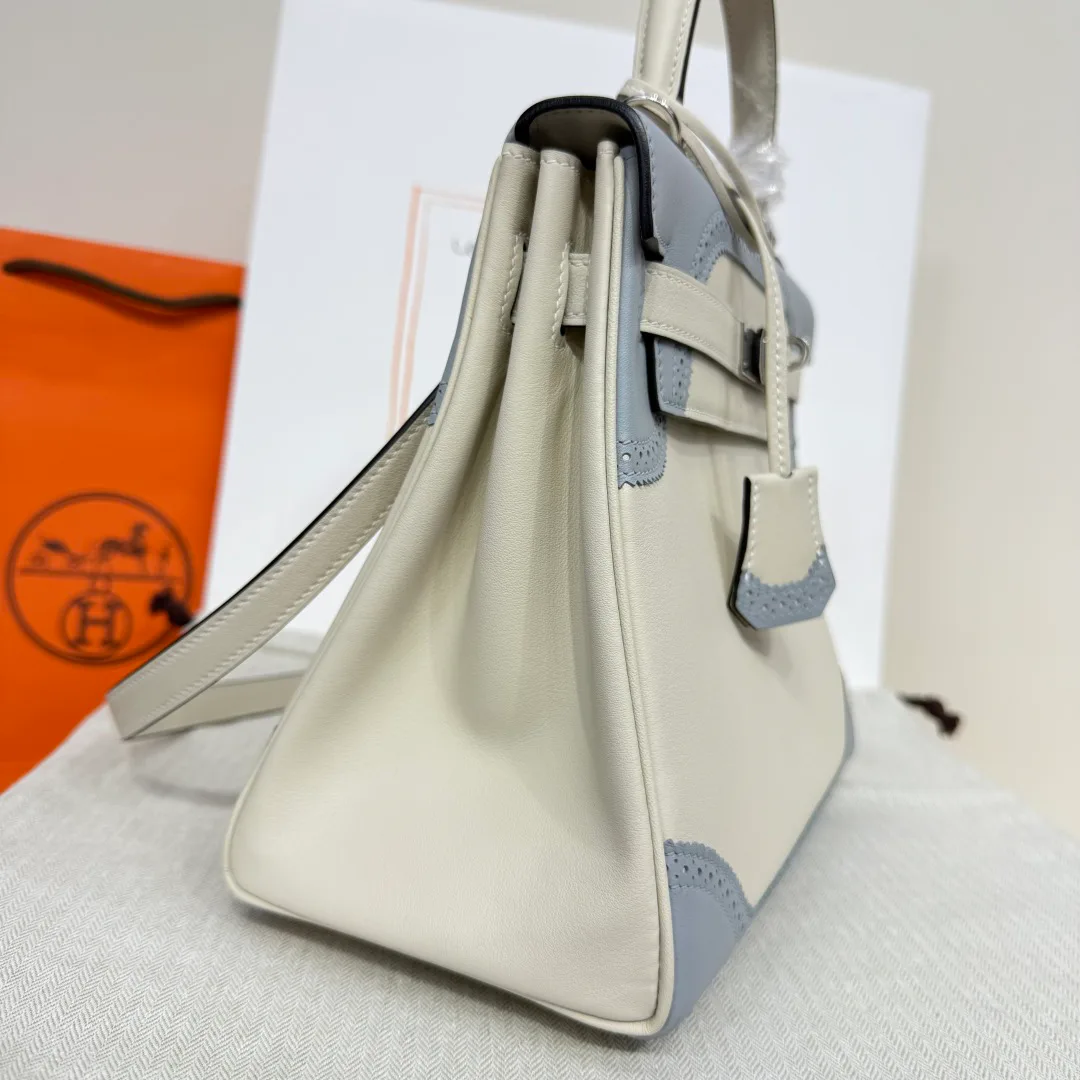 Women's Classic Handbags HERMES 18394578