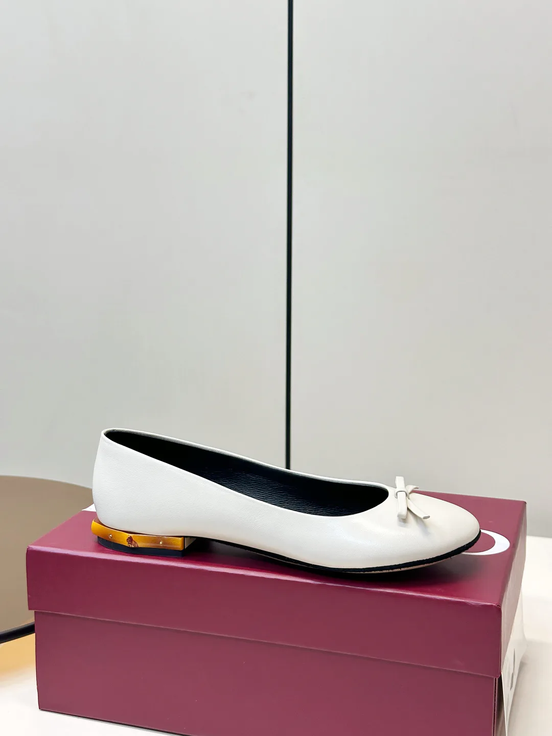 Women's Ballet Flats GUCCI 18079731