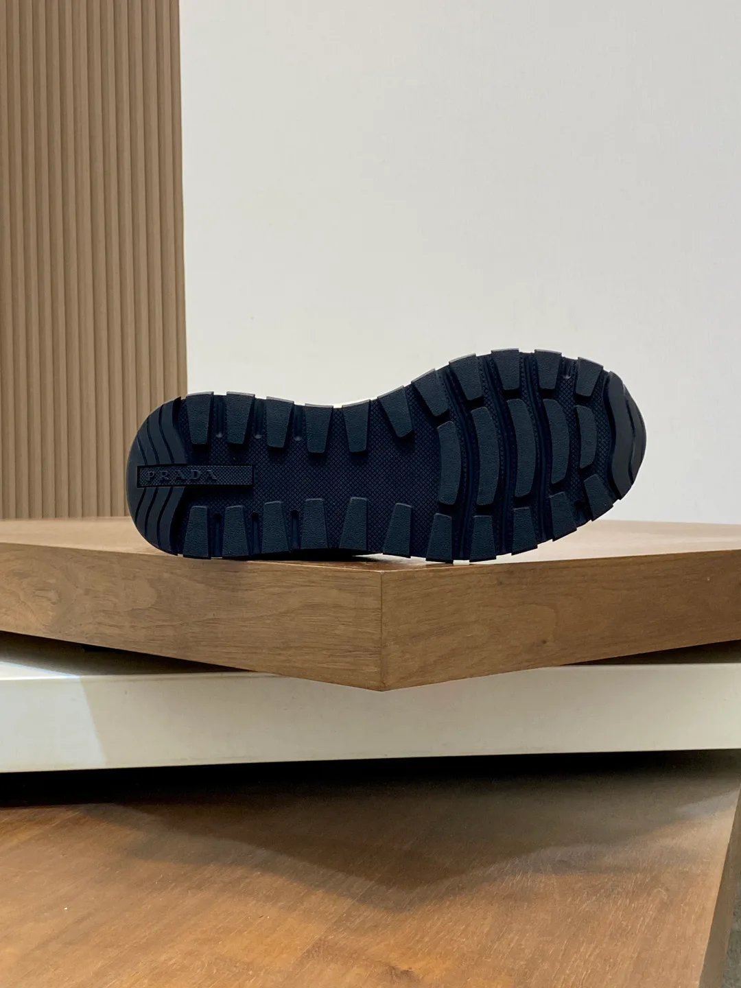Men's Sneakers PRADA 18079029