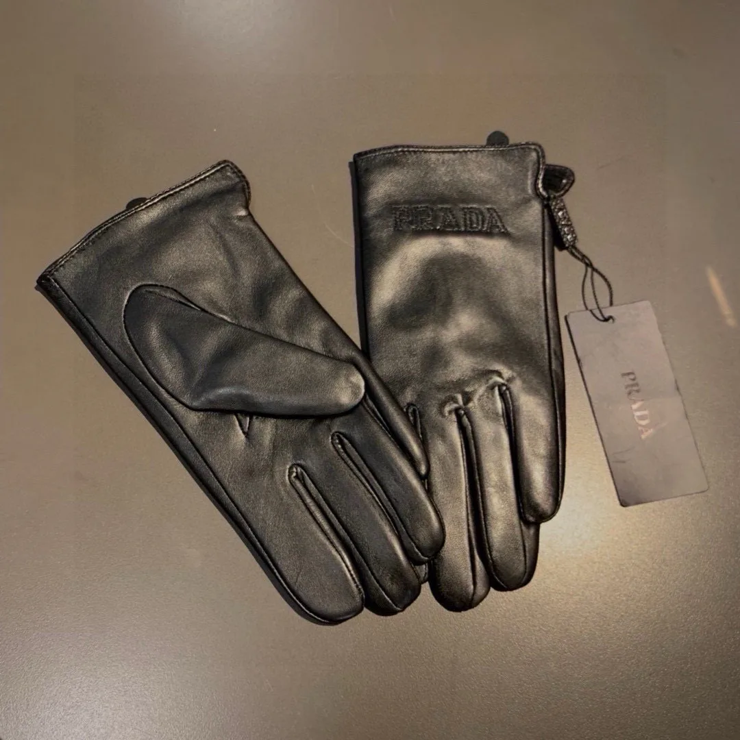Gloves PRADA 17562517