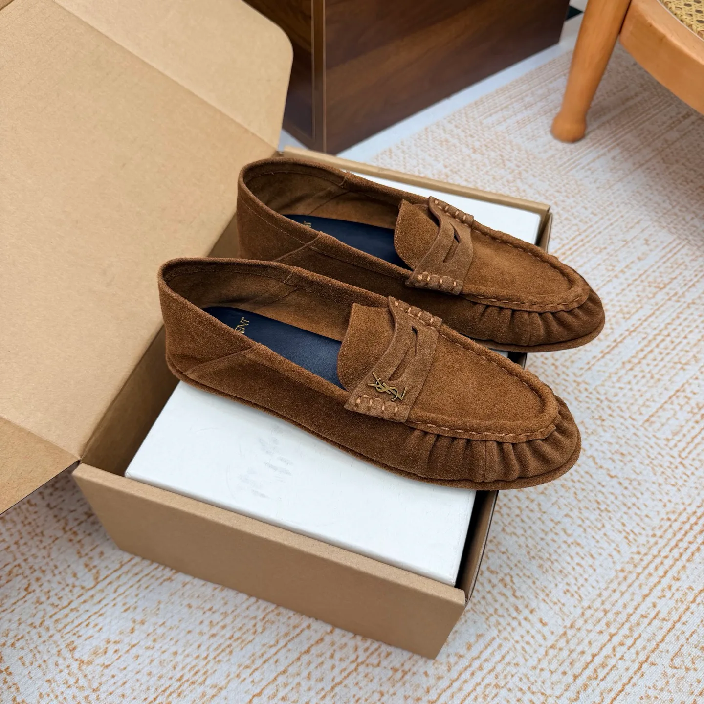 Women's Loafers And Moccasins SAINT LAURENT 18104178